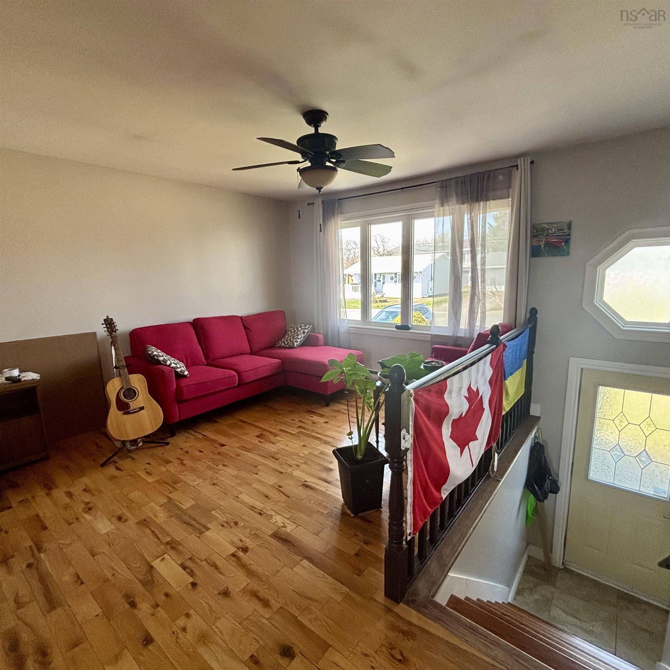 $274,900.00: 246 Curran Street, New Waterford