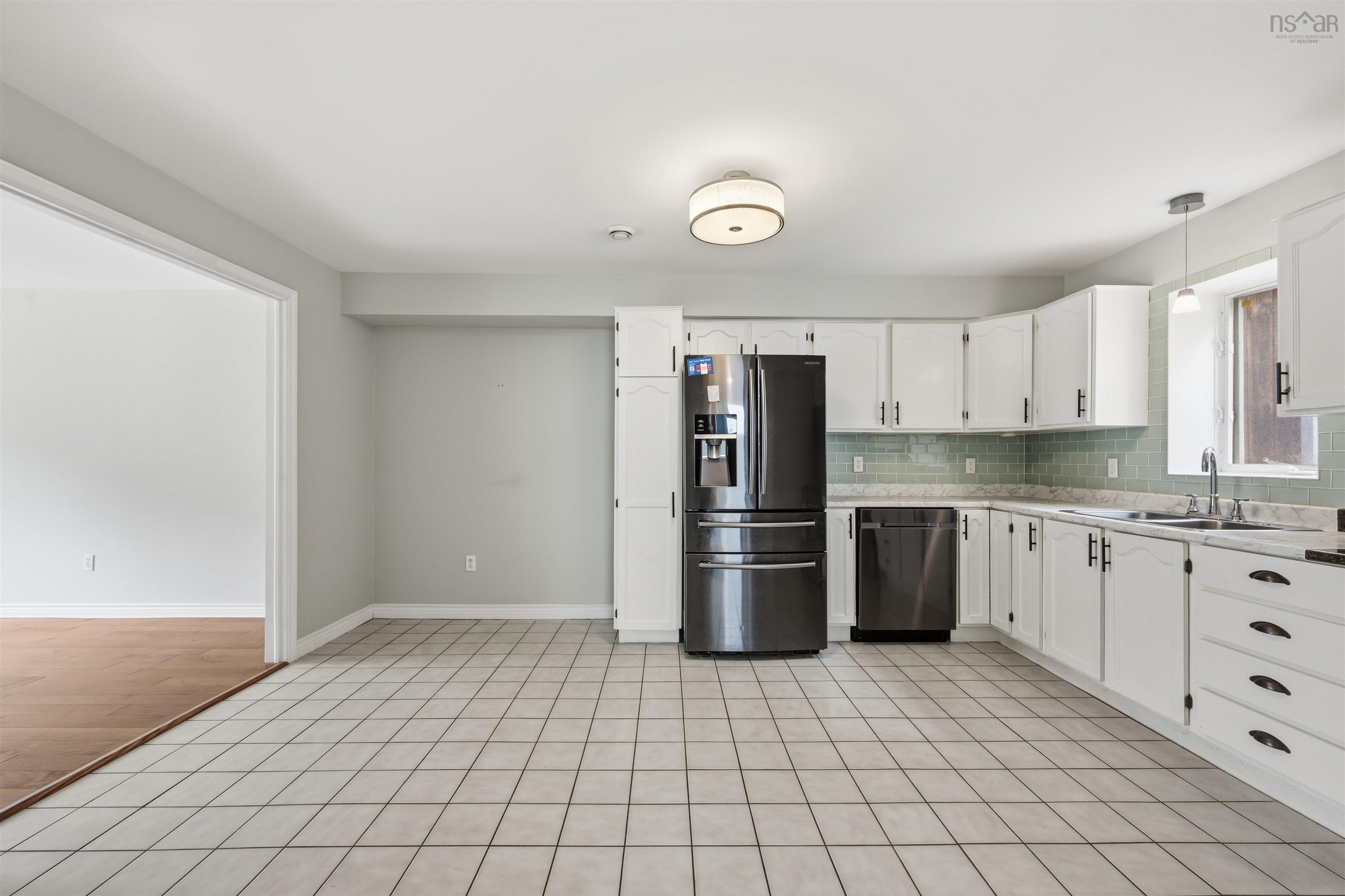 $499,900.00: 40 Amin Street, Bedford