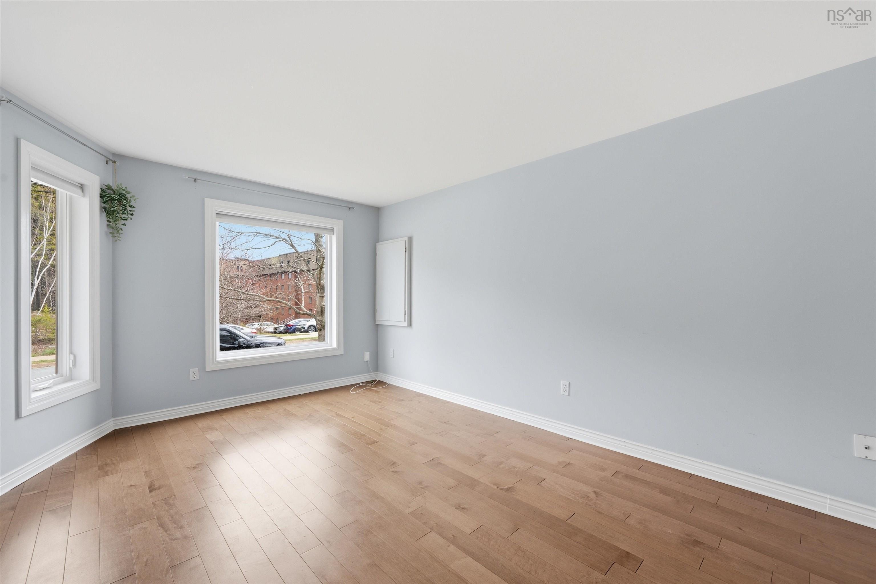 $499,900.00: 40 Amin Street, Bedford
