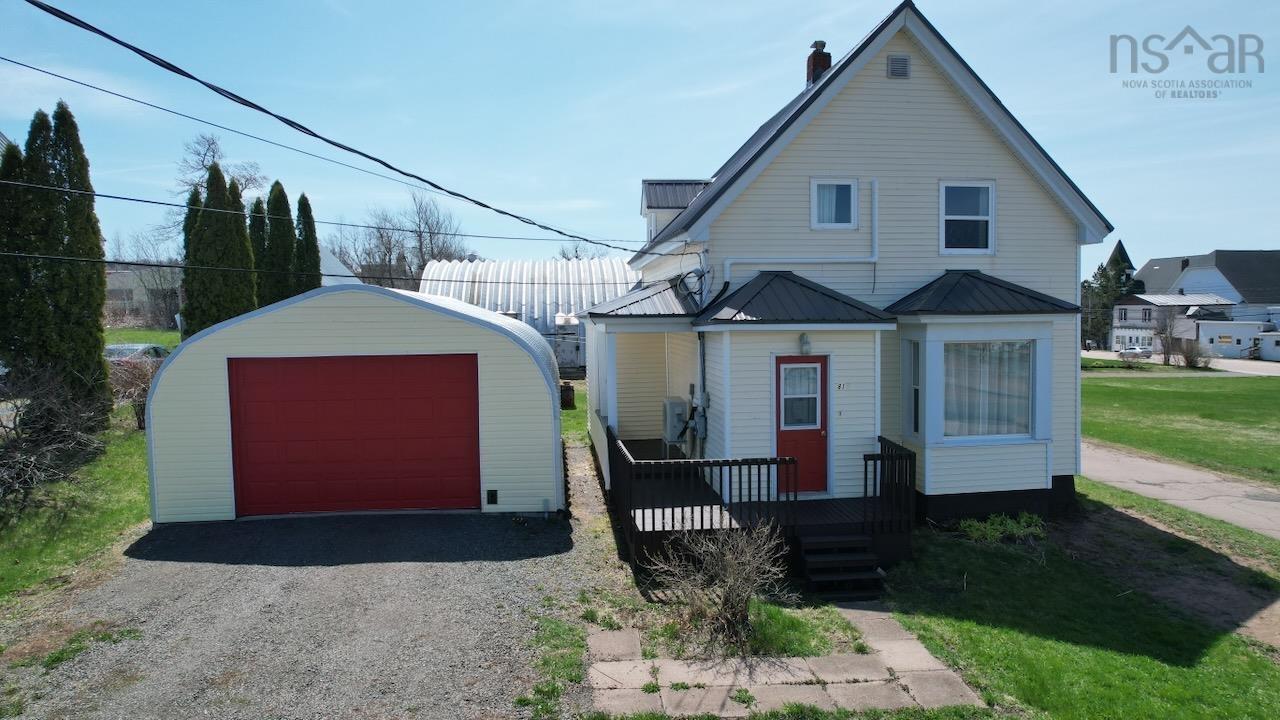 $279,000.00: 81 Queen Street, Springhill