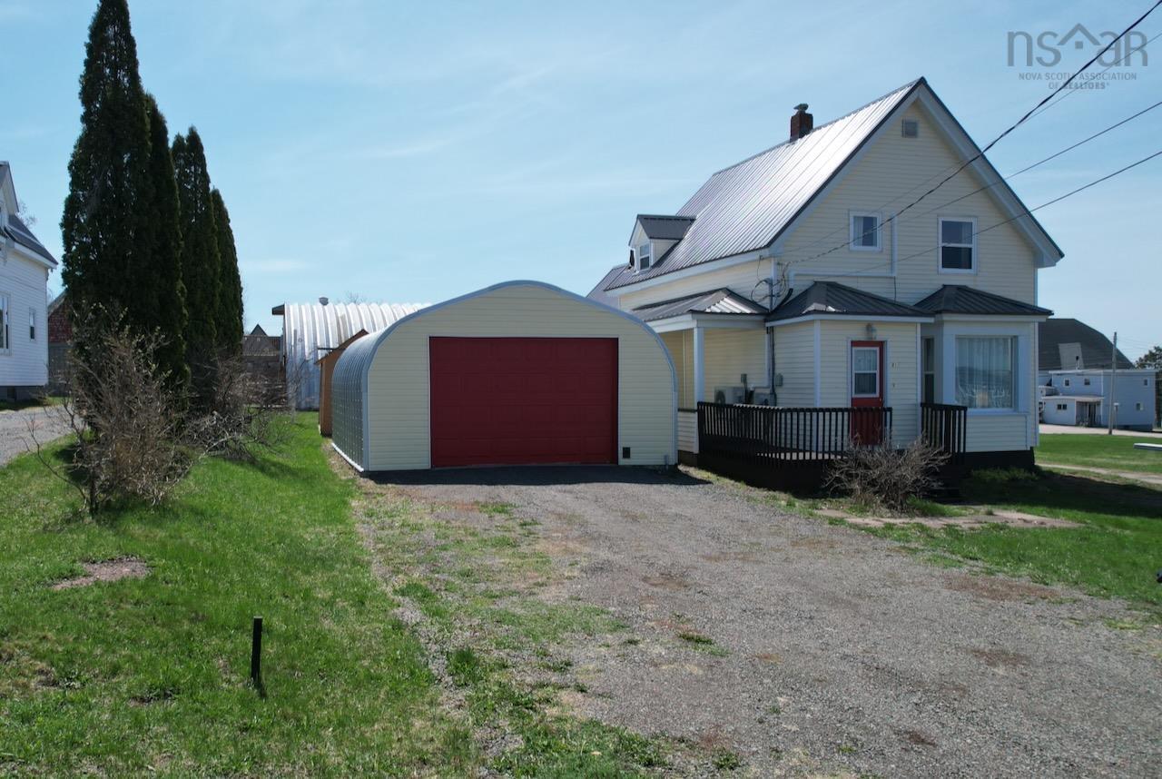 $279,000.00: 81 Queen Street, Springhill