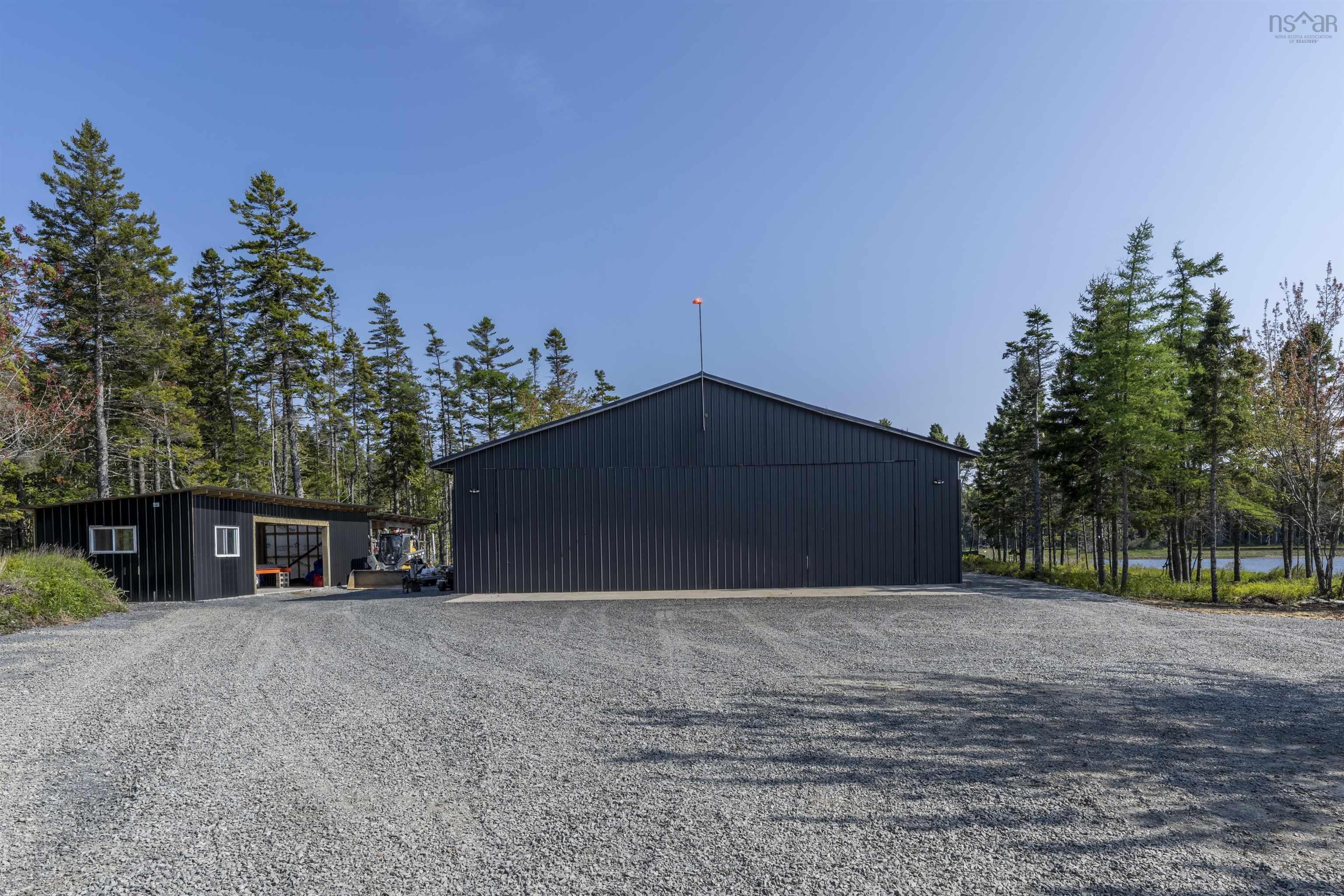 $1,500,000.00: 4125 332 Highway, East Lahave