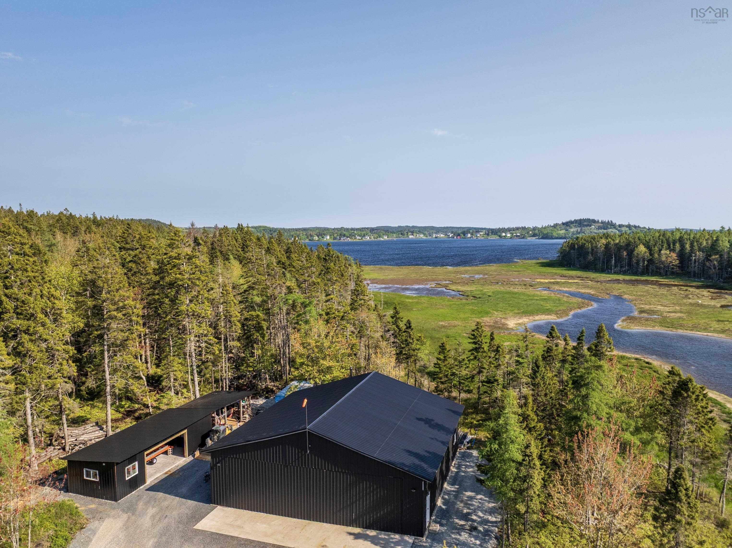 $1,500,000.00: 4125 332 Highway, East Lahave