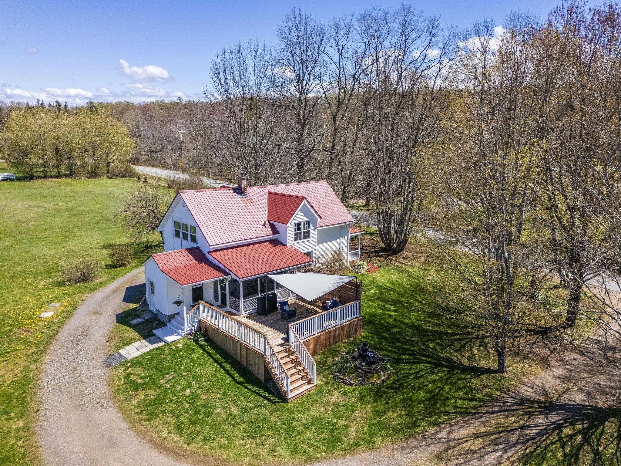 $455,500.00: 683 Messenger Road, Tremont
