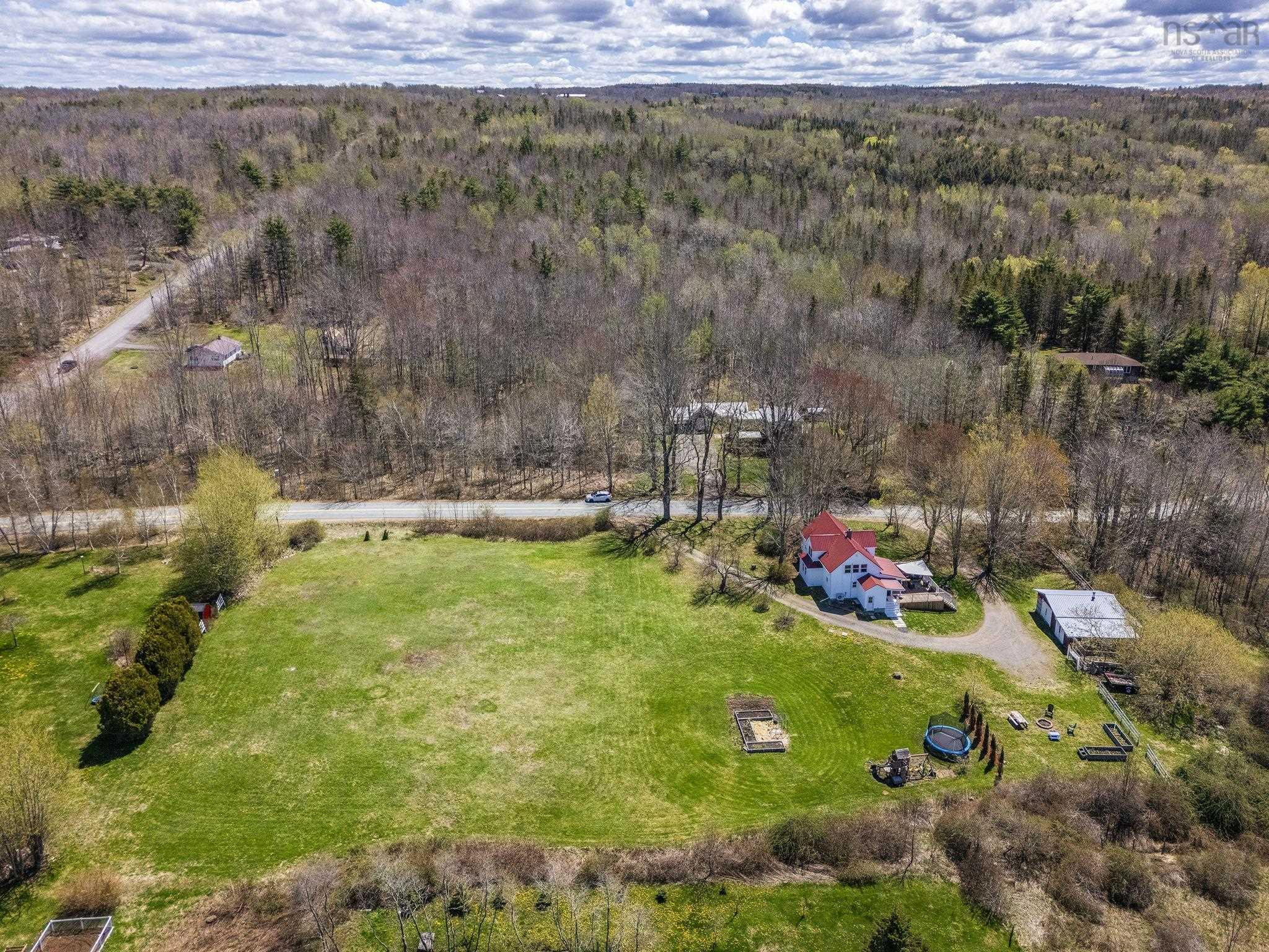 $455,500.00: 683 Messenger Road, Tremont