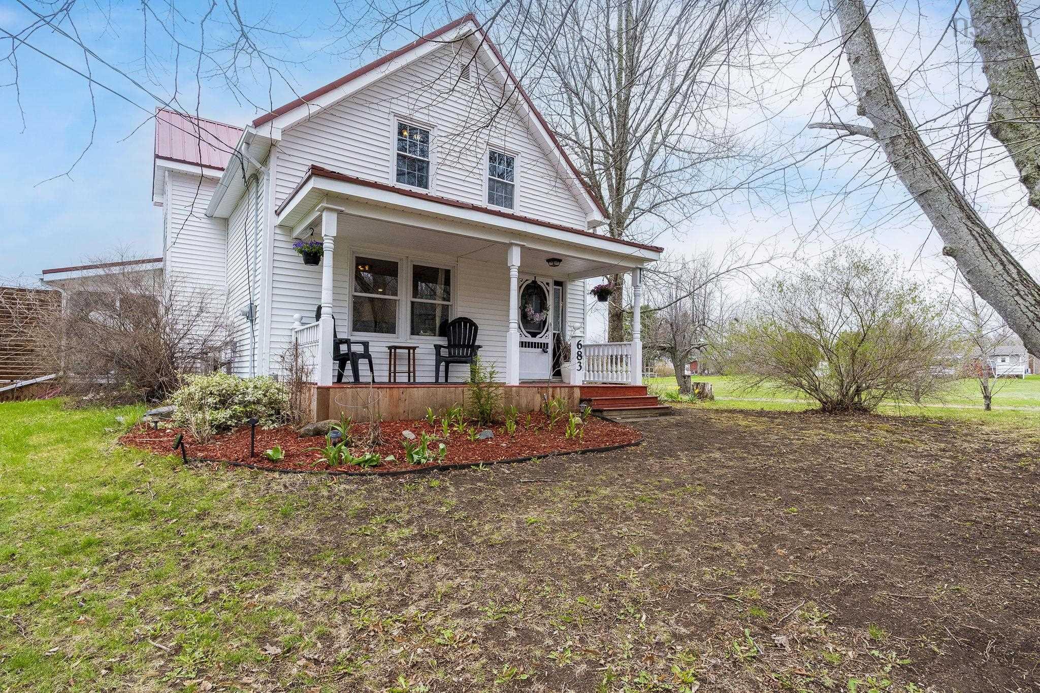 $470,000.00: 683 Messenger Road, Tremont