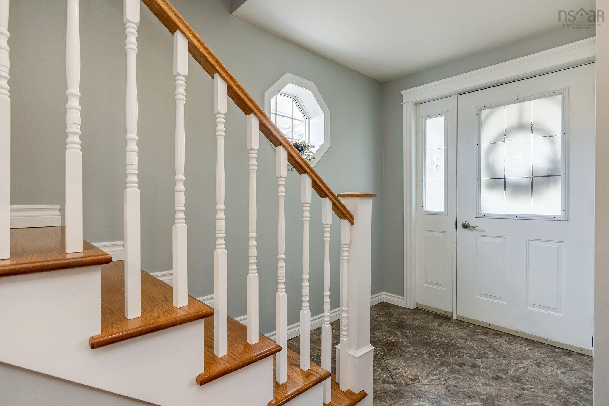 $470,000.00: 683 Messenger Road, Tremont