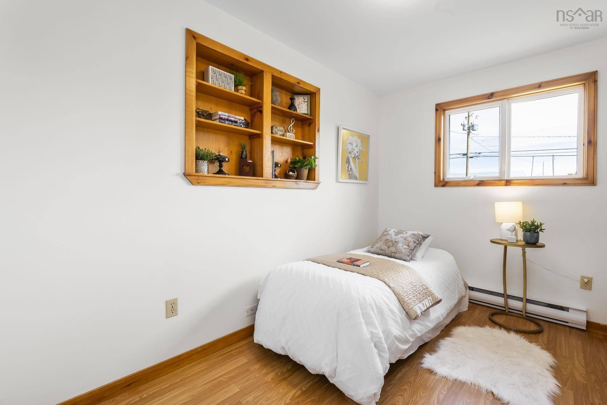 $524,900.00: 2849 Highway 215, Centre Burlington