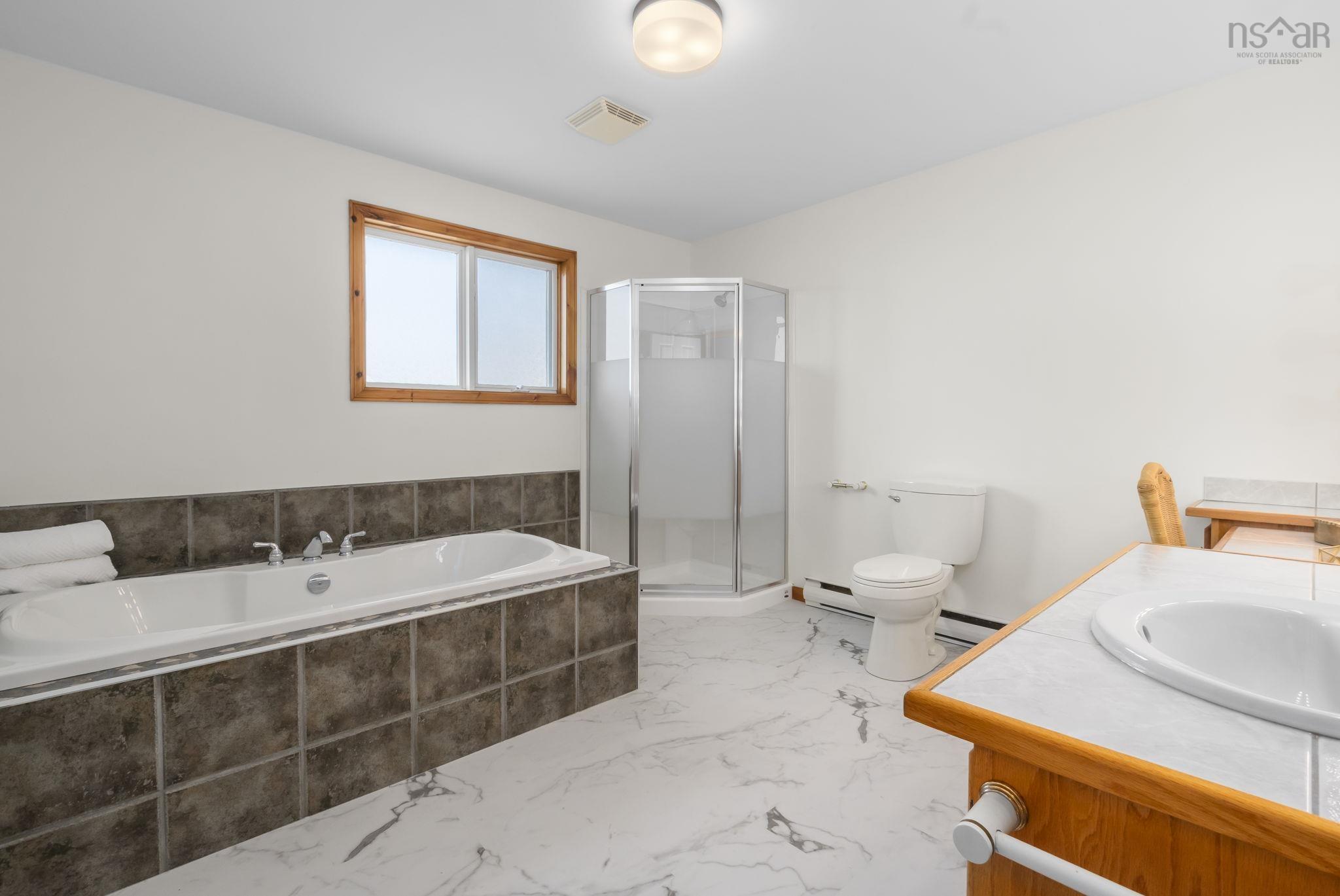 $524,900.00: 2849 Highway 215, Centre Burlington
