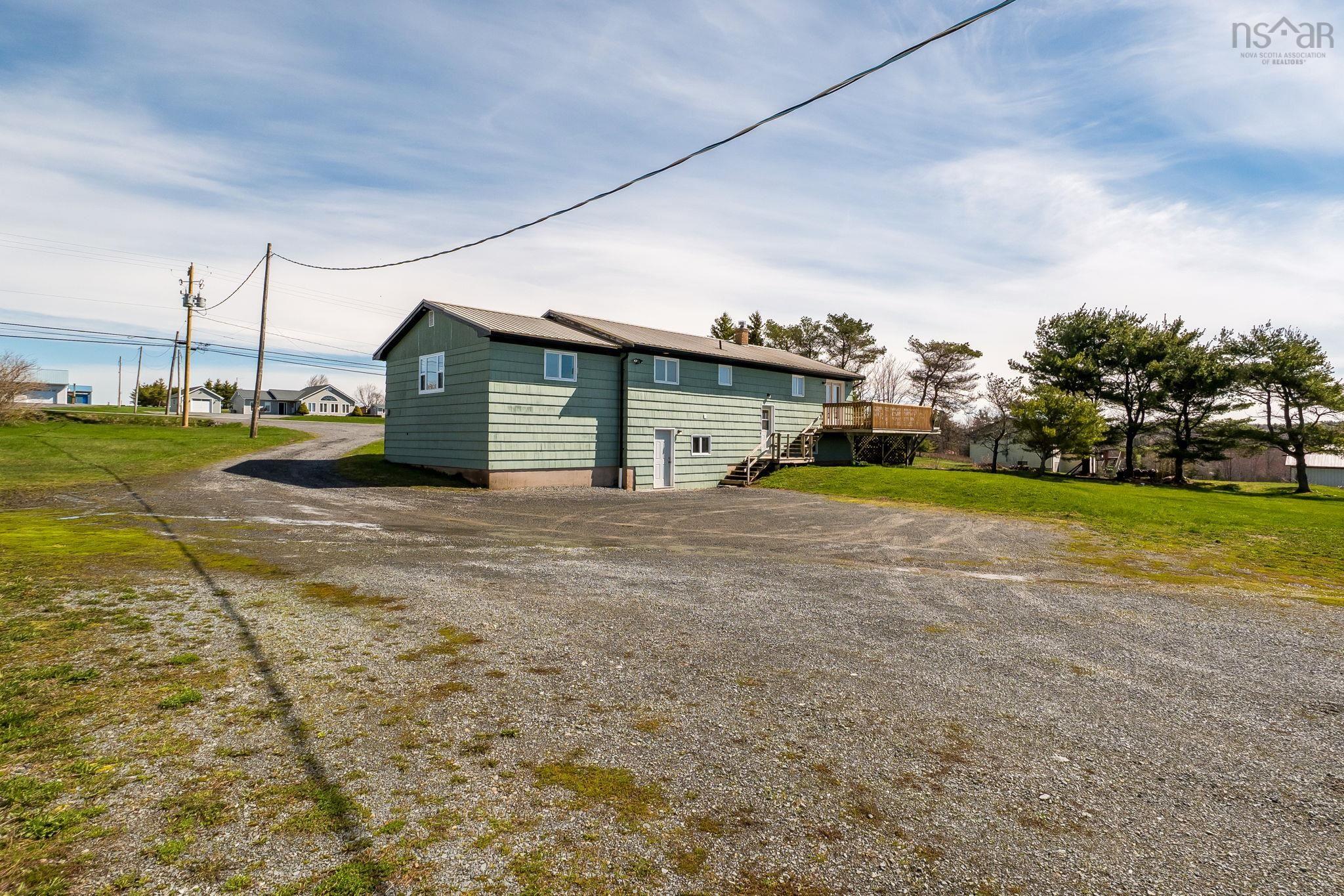 $524,900.00: 2849 Highway 215, Centre Burlington
