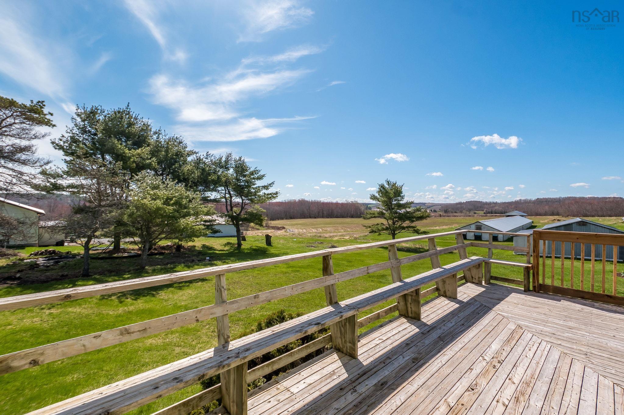 $524,900.00: 2849 Highway 215, Centre Burlington