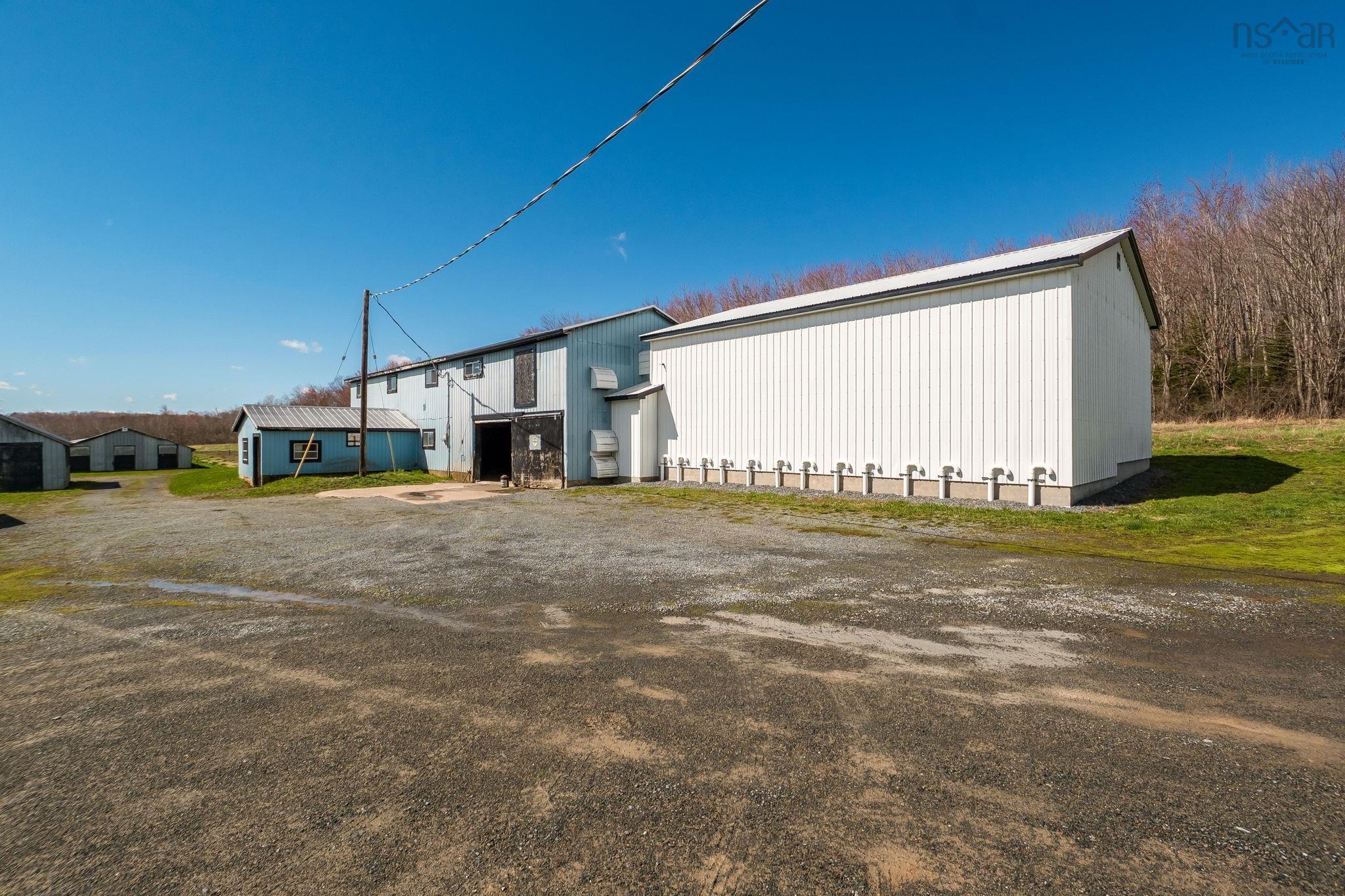 $524,900.00: 2849 Highway 215, Centre Burlington