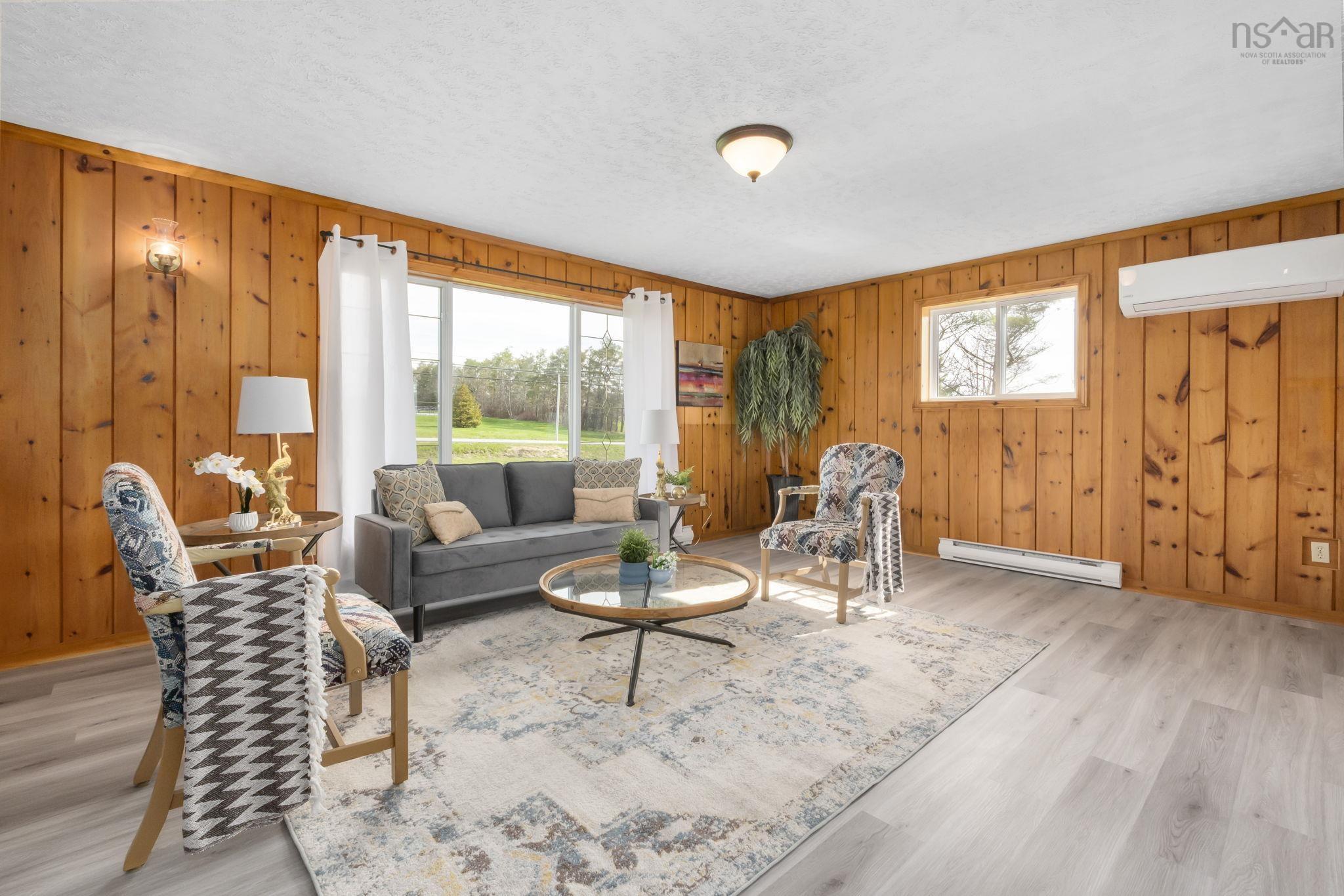 $524,900.00: 2849 Highway 215, Centre Burlington