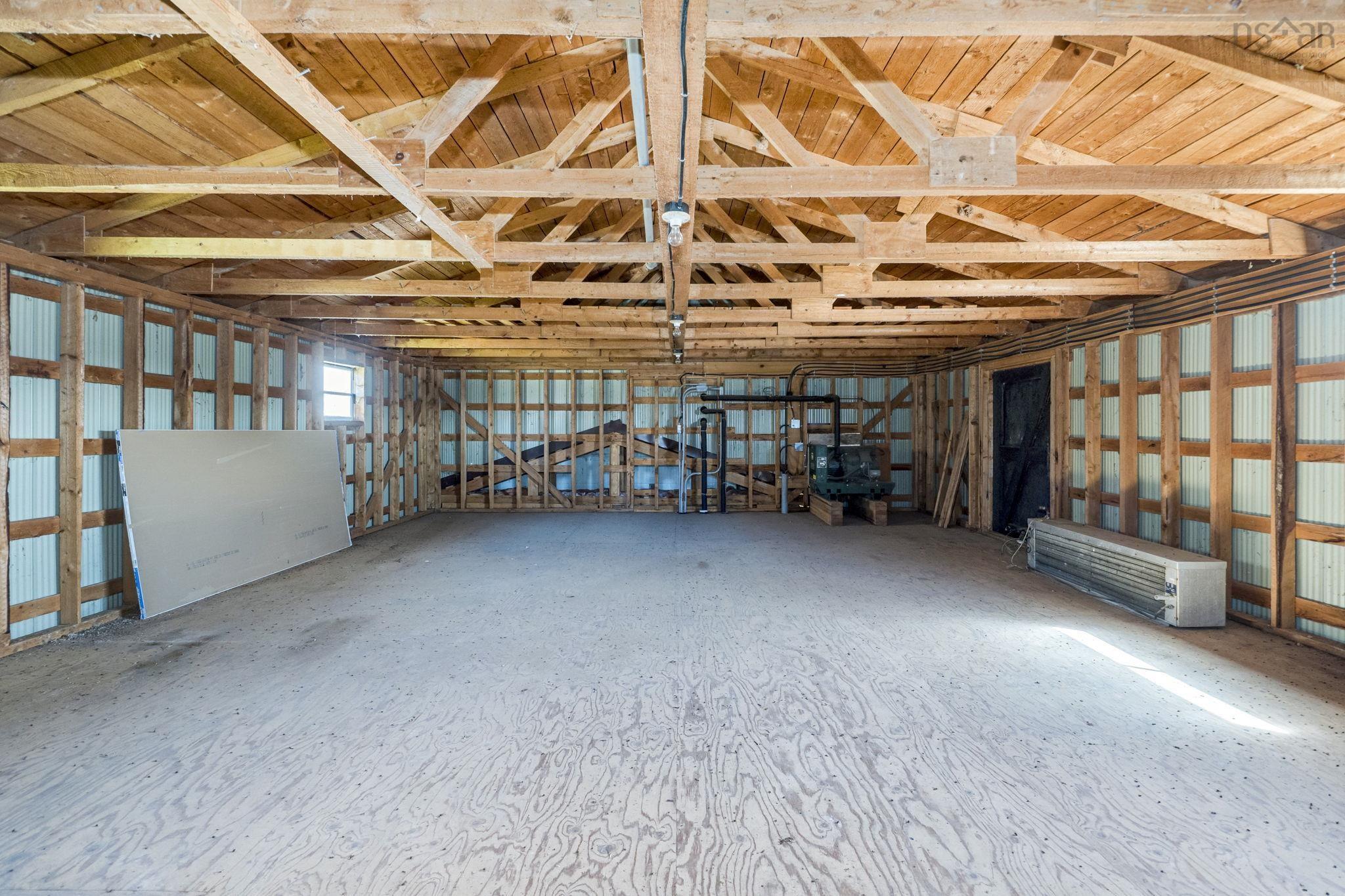 $524,900.00: 2849 Highway 215, Centre Burlington