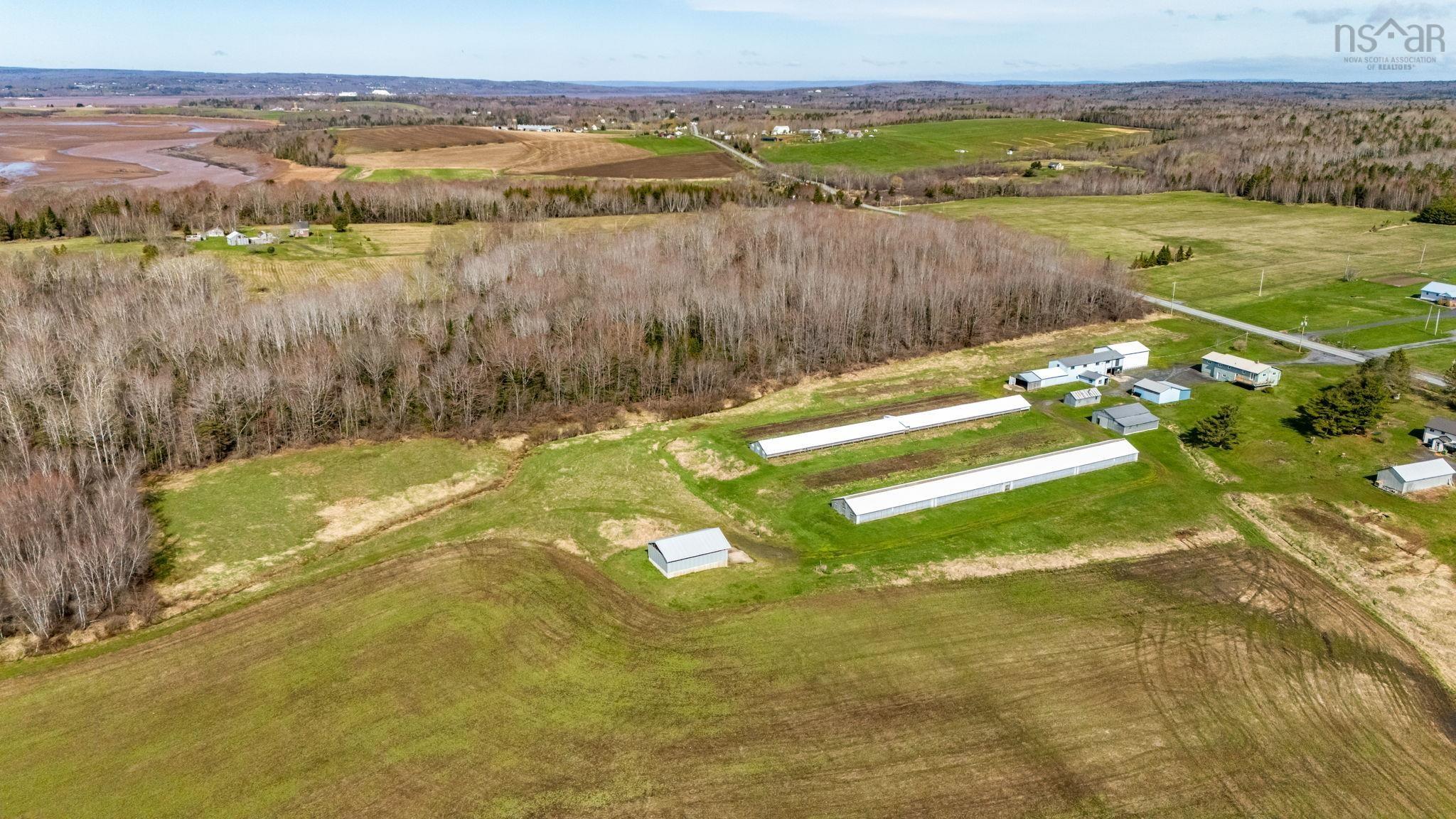 $524,900.00: 2849 Highway 215, Centre Burlington