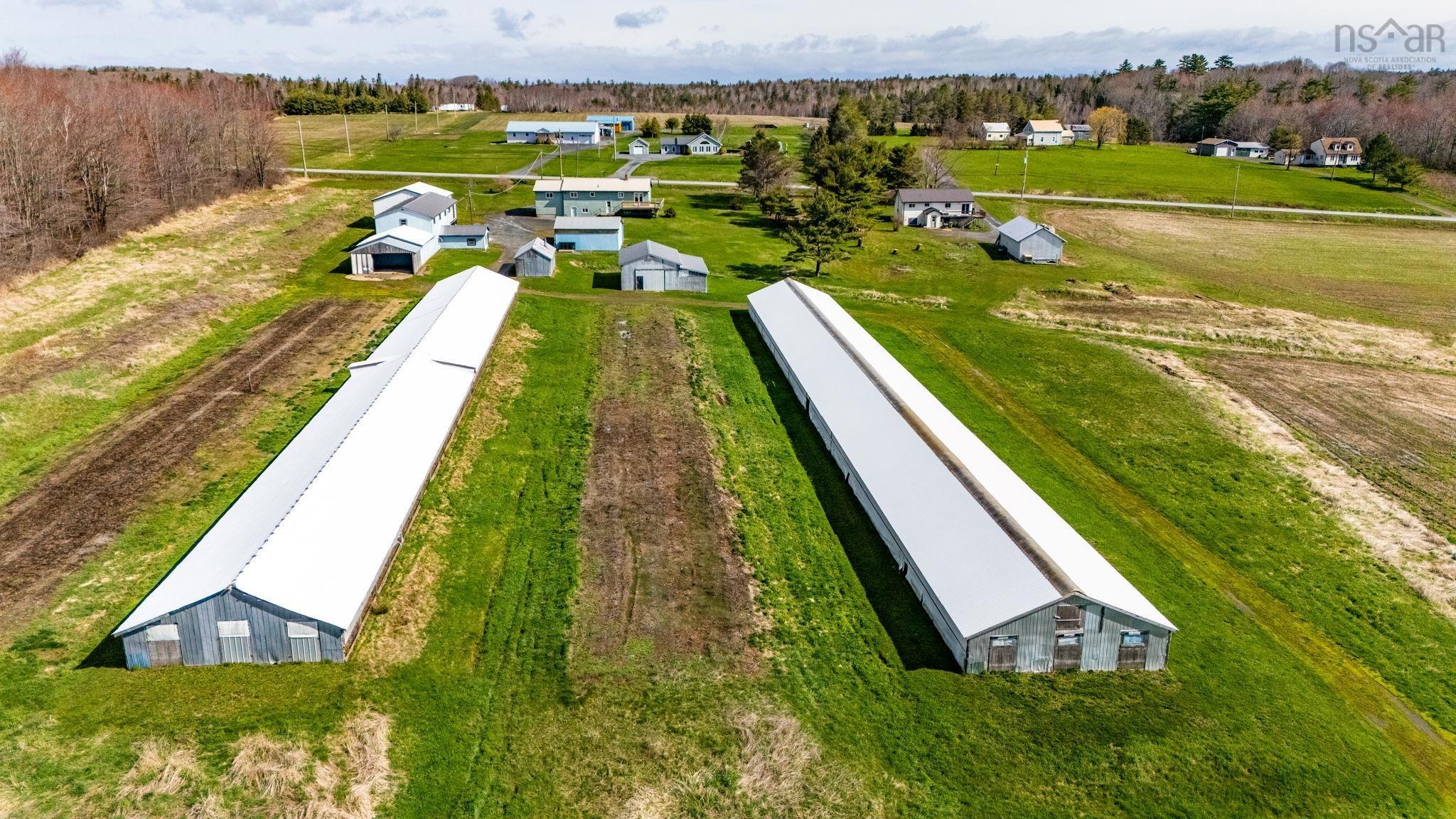 $524,900.00: 2849 Highway 215, Centre Burlington