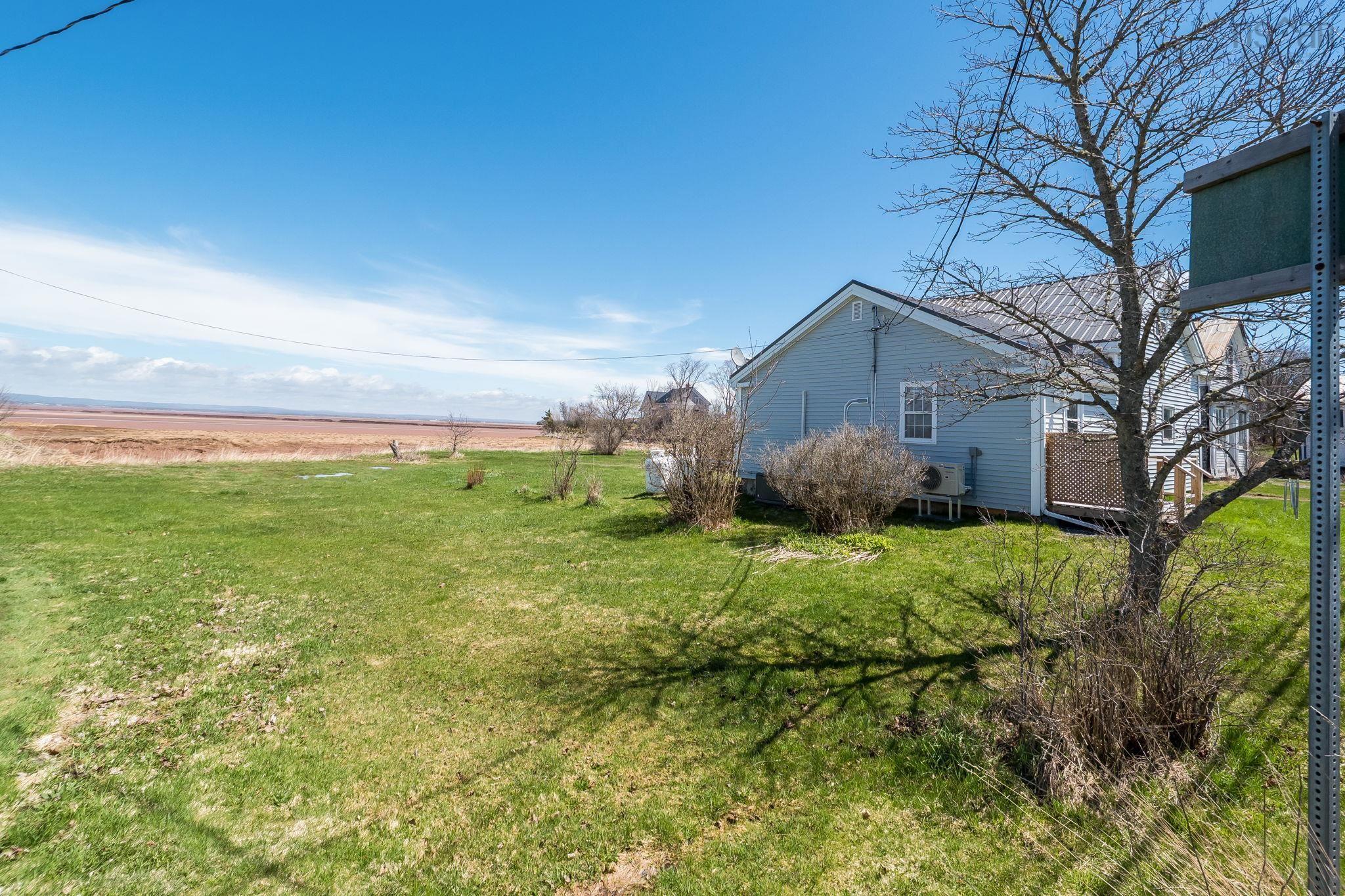 $219,900.00: 8803 Highway 215, Maitland