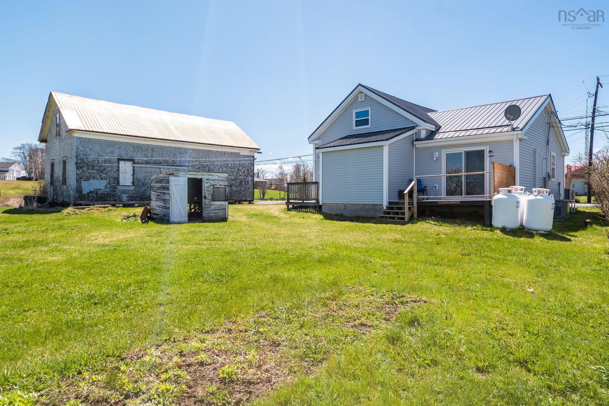 $219,900.00: 8803 Highway 215, Maitland
