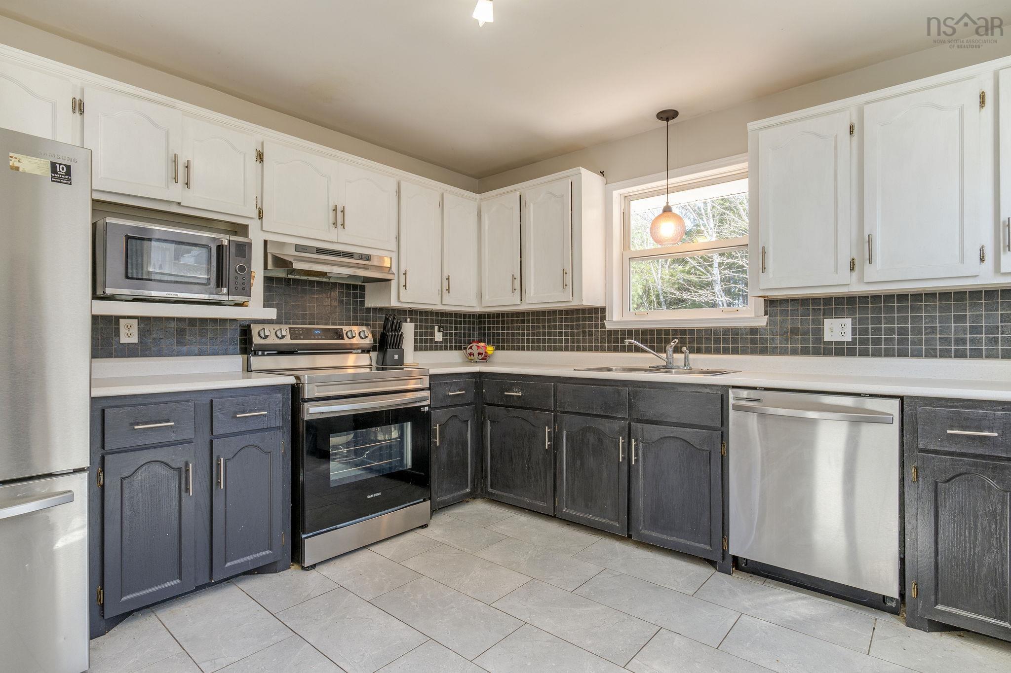 37 Cassandra Drive, Dartmouth, NS (MLS 202610010)