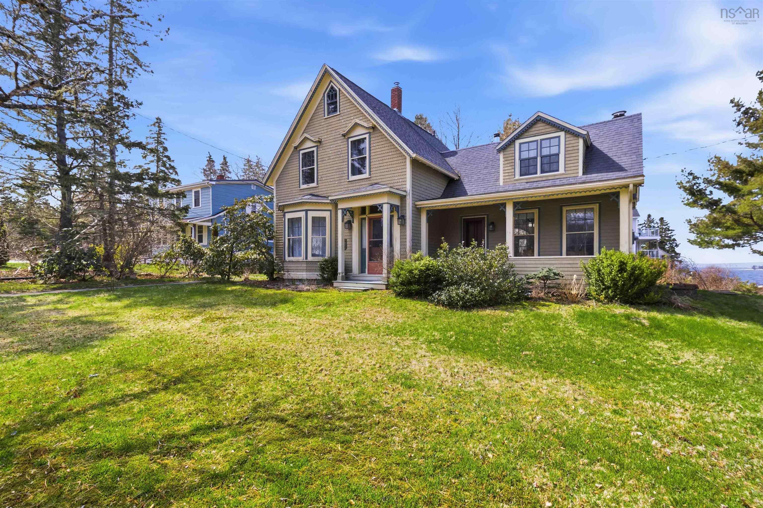 8502 St Margaret's Bay Road, Black Point, NS (MLS 202610013)