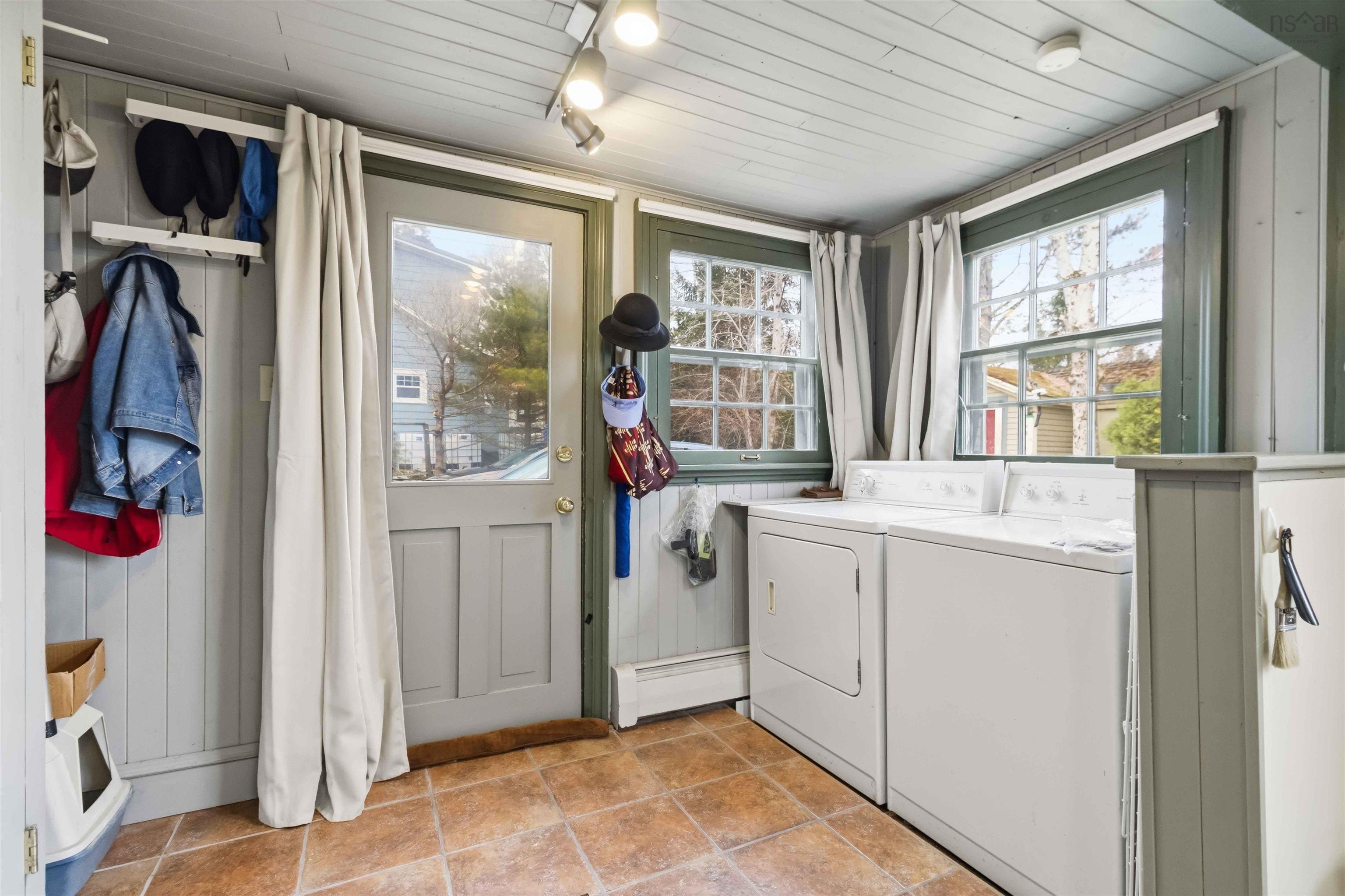 8502 St Margaret's Bay Road, Black Point, NS (MLS 202610013)