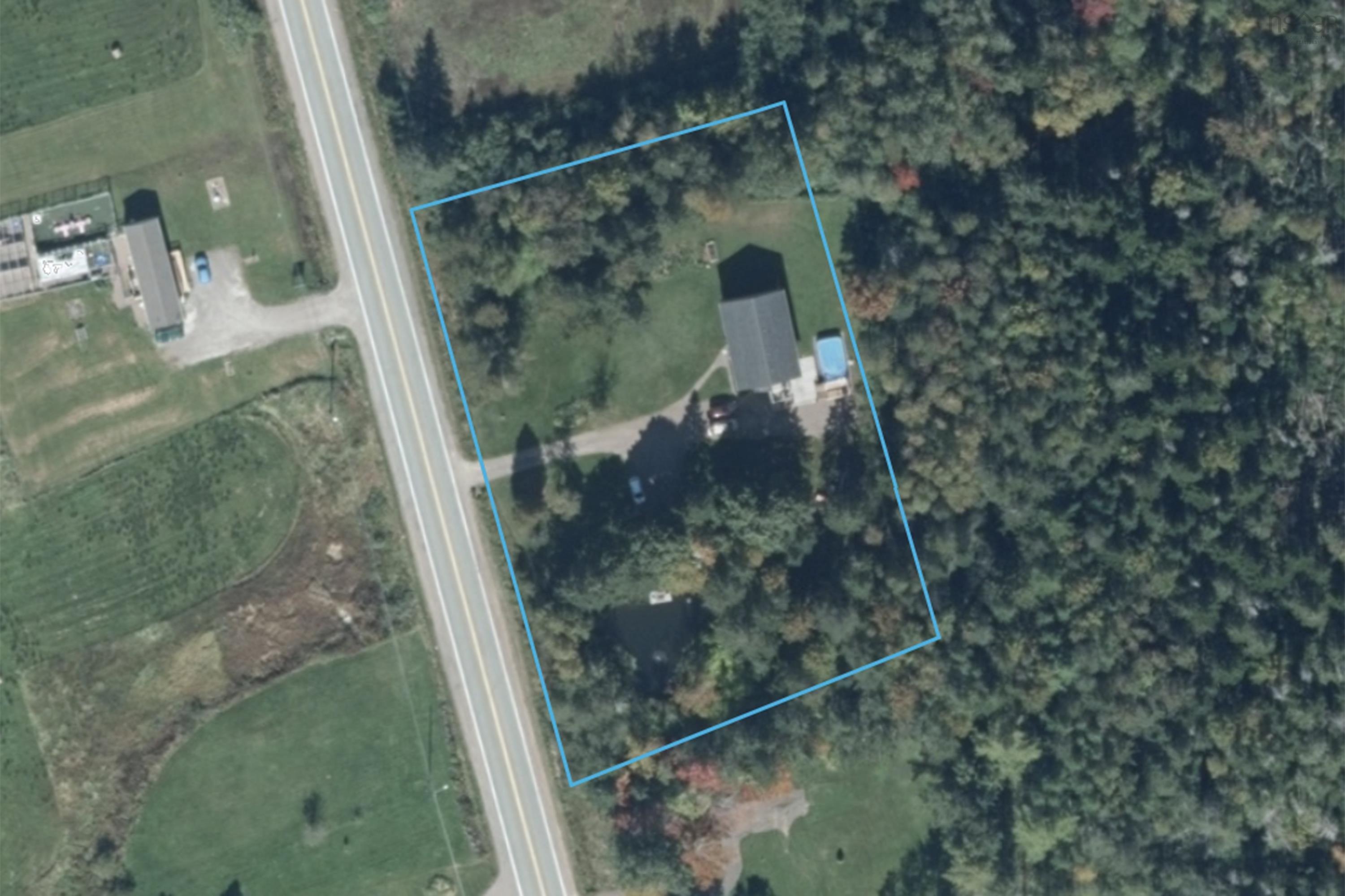 $469,900.00: 18372 Highway 2, Fenwick