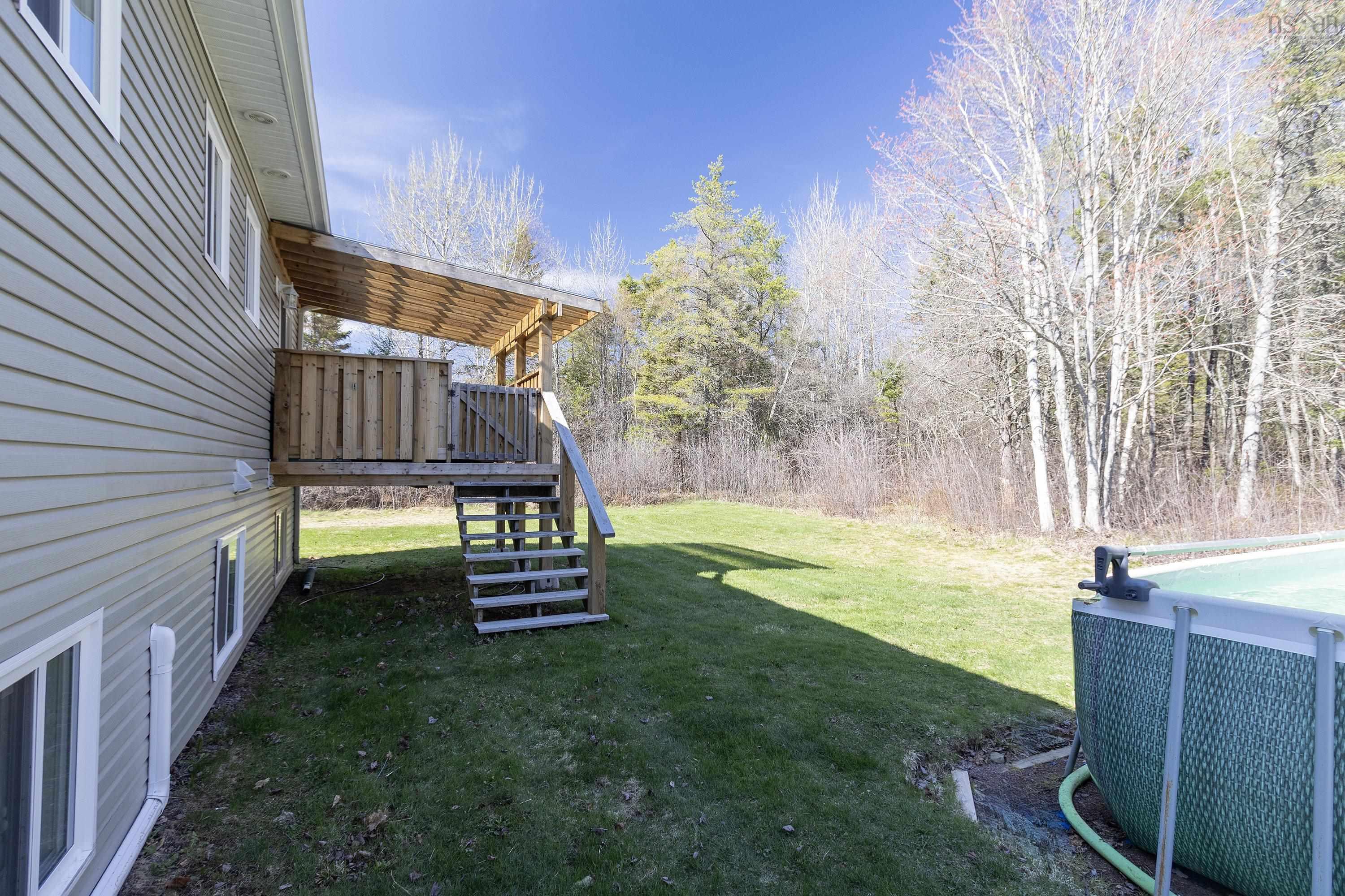 $469,900.00: 18372 Highway 2, Fenwick