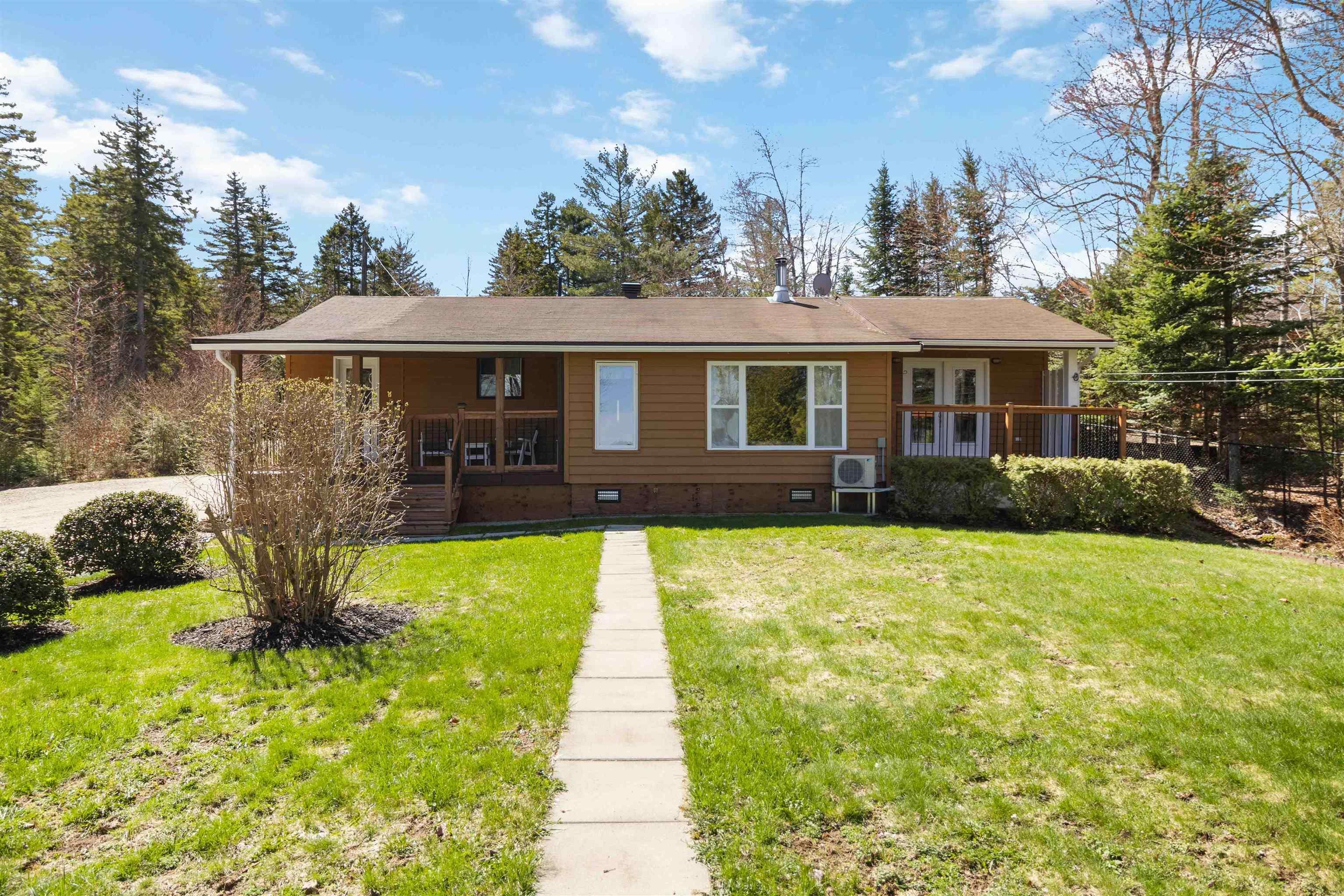 $549,900.00: 198 Spruce Drive, Barss Corner