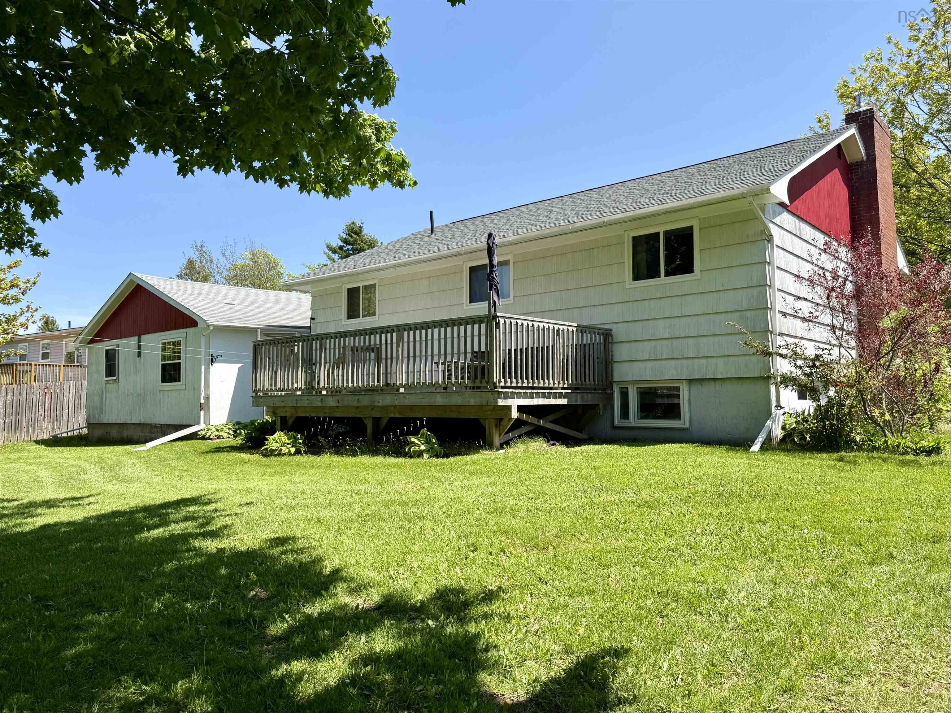 $319,900.00: 6 Durley Street, Amherst