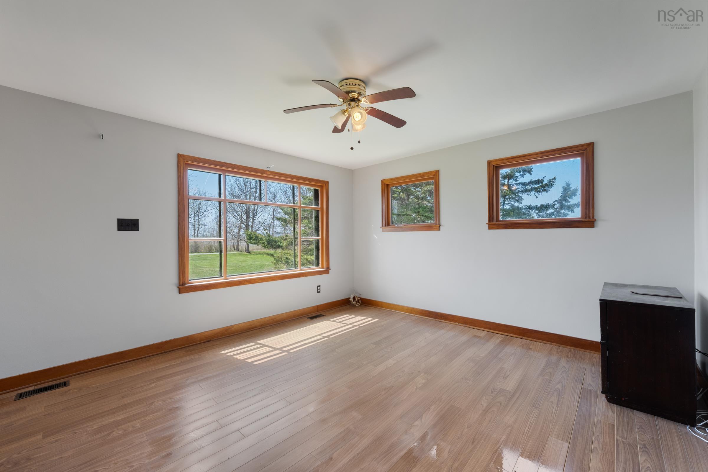 $215,000.00: 6000 Highway 1, Mavillette