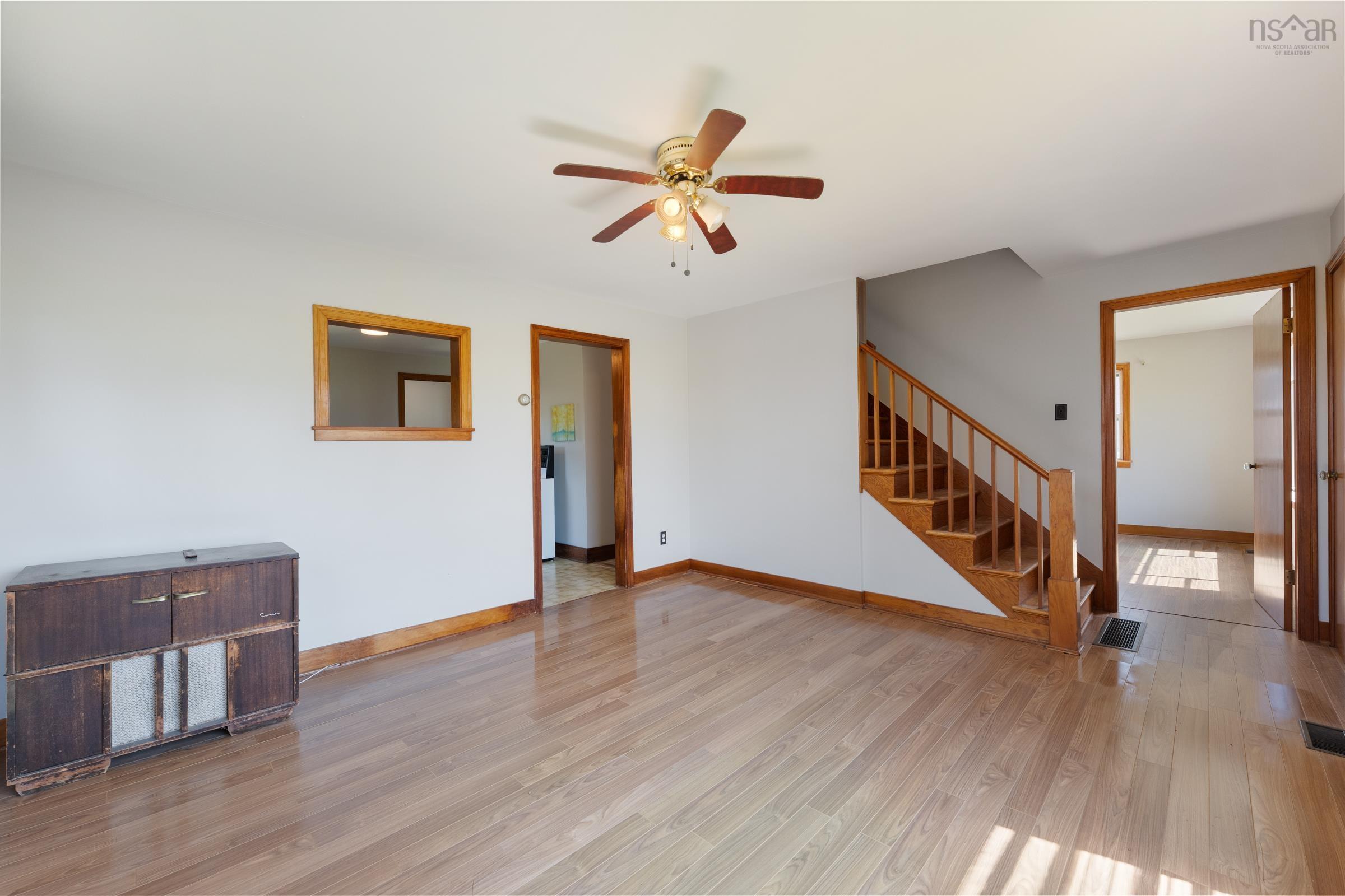 $215,000.00: 6000 Highway 1, Mavillette