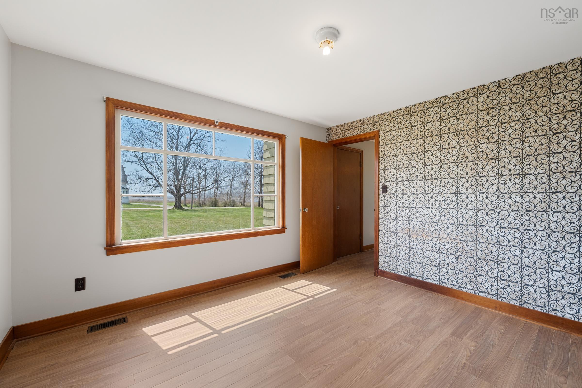 $215,000.00: 6000 Highway 1, Mavillette