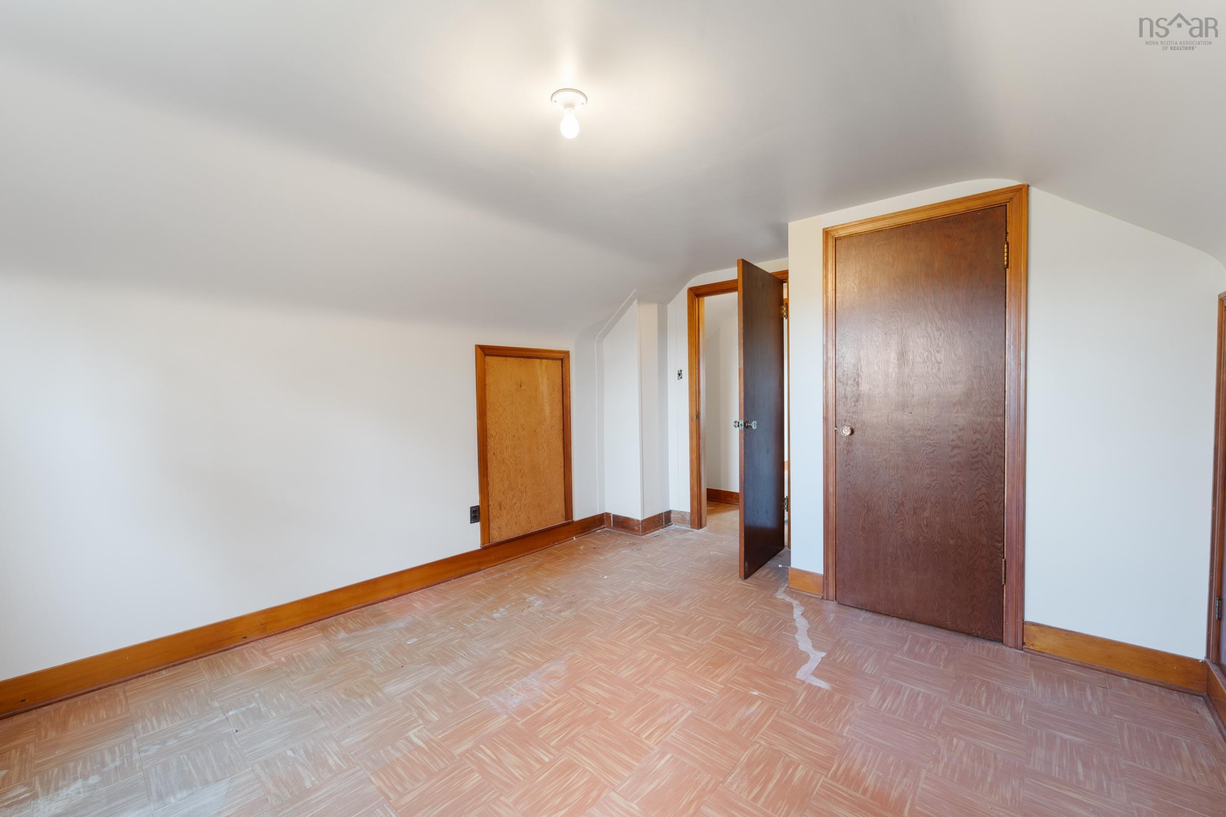 $215,000.00: 6000 Highway 1, Mavillette