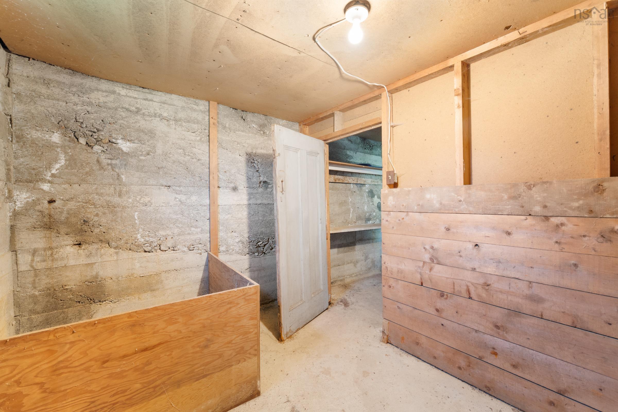 $215,000.00: 6000 Highway 1, Mavillette