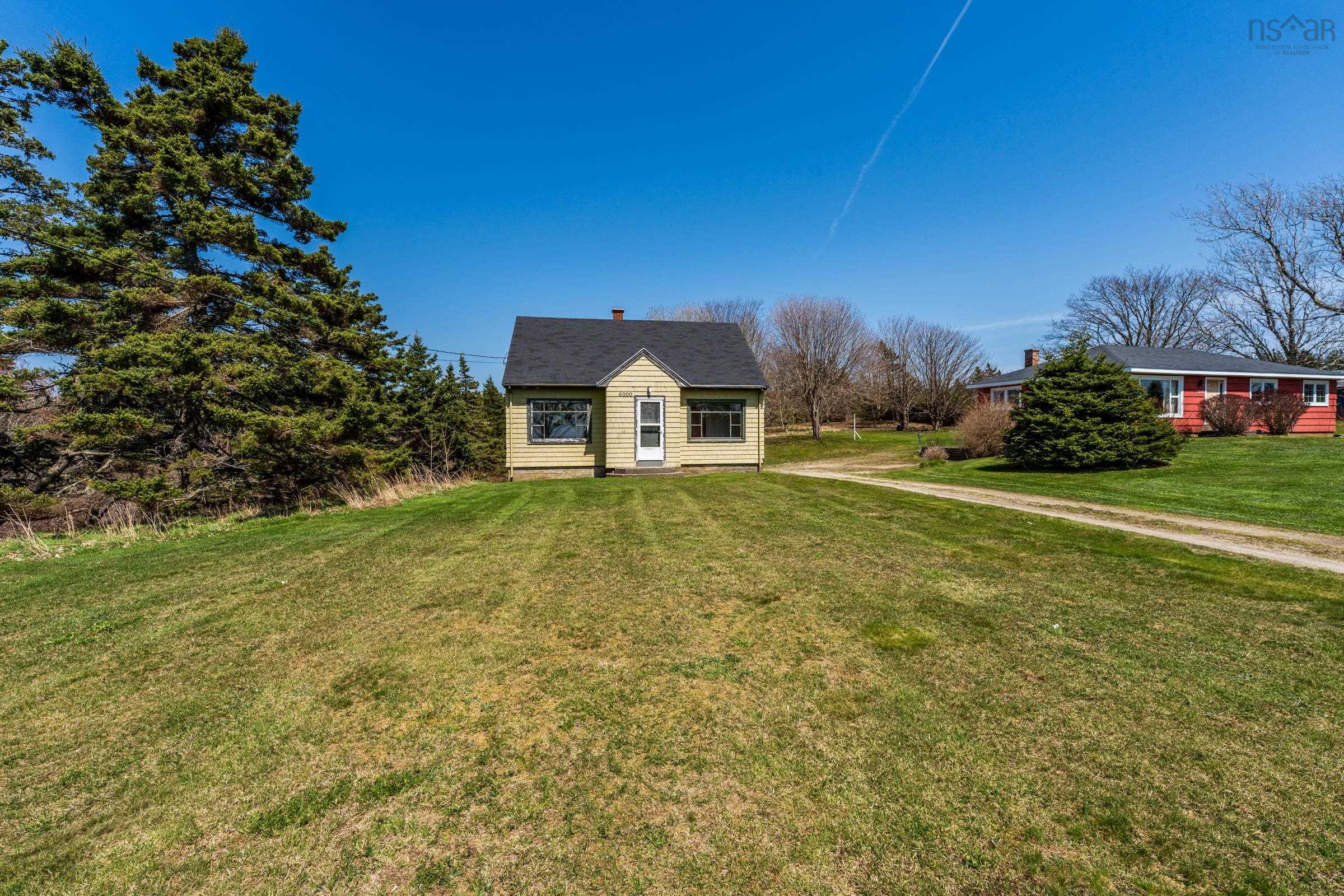 $215,000.00: 6000 Highway 1, Mavillette