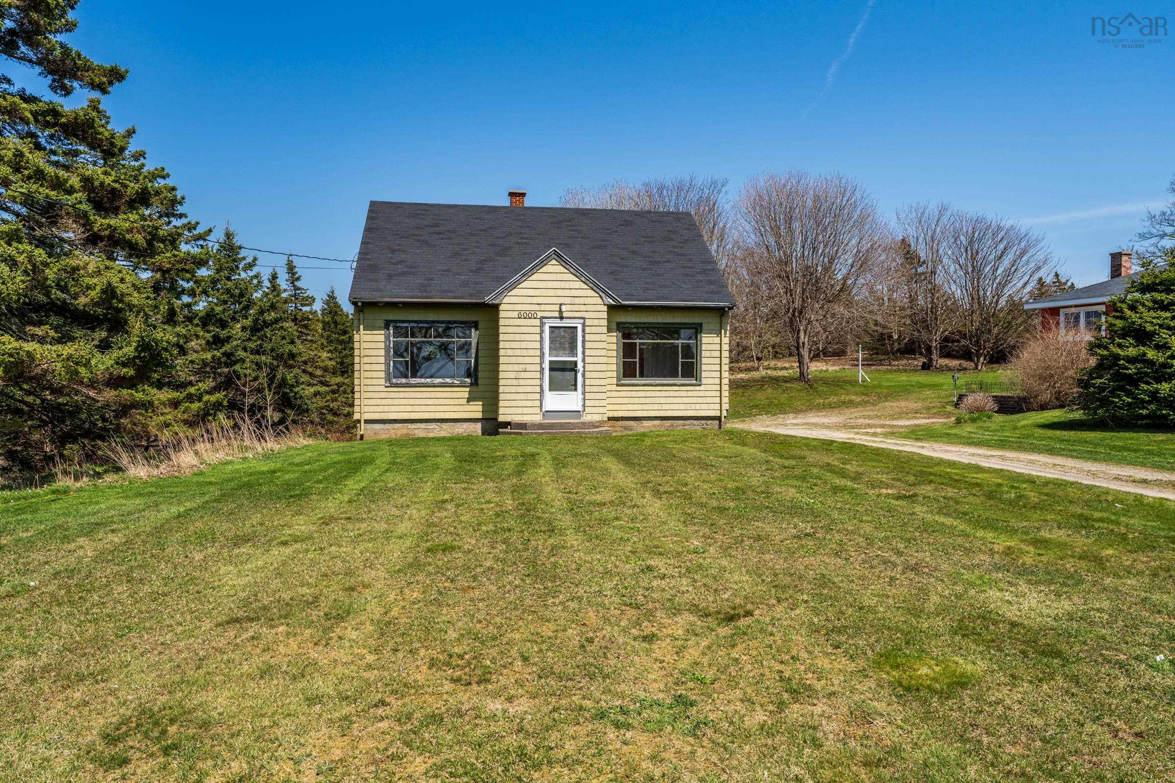 $215,000.00: 6000 Highway 1, Mavillette