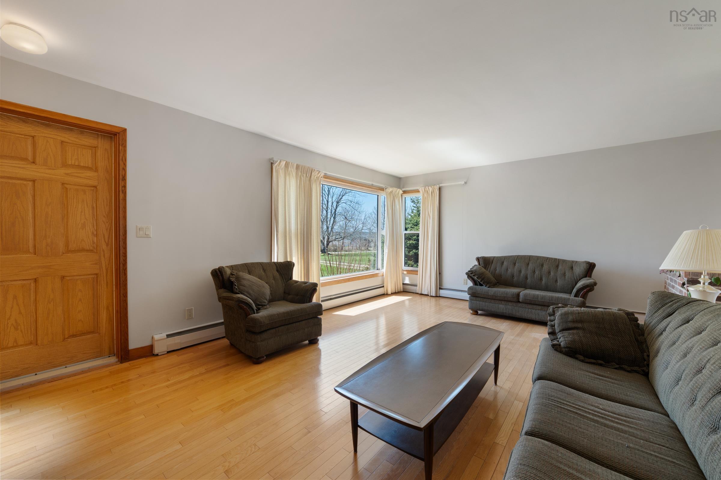 $279,000.00: 5996 Highway 1, Mavillette