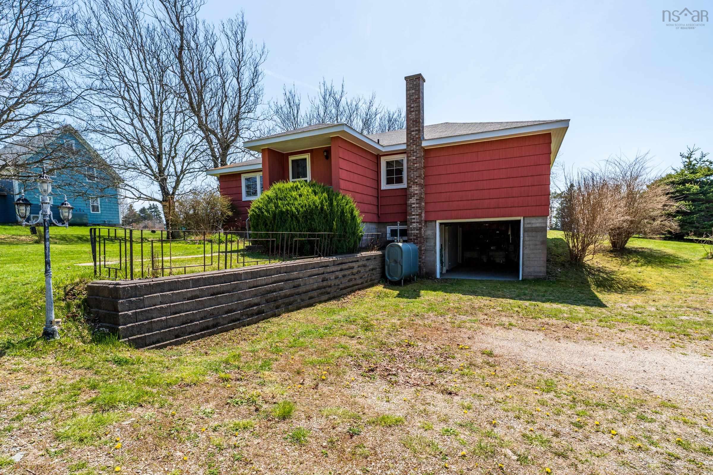 $279,000.00: 5996 Highway 1, Mavillette