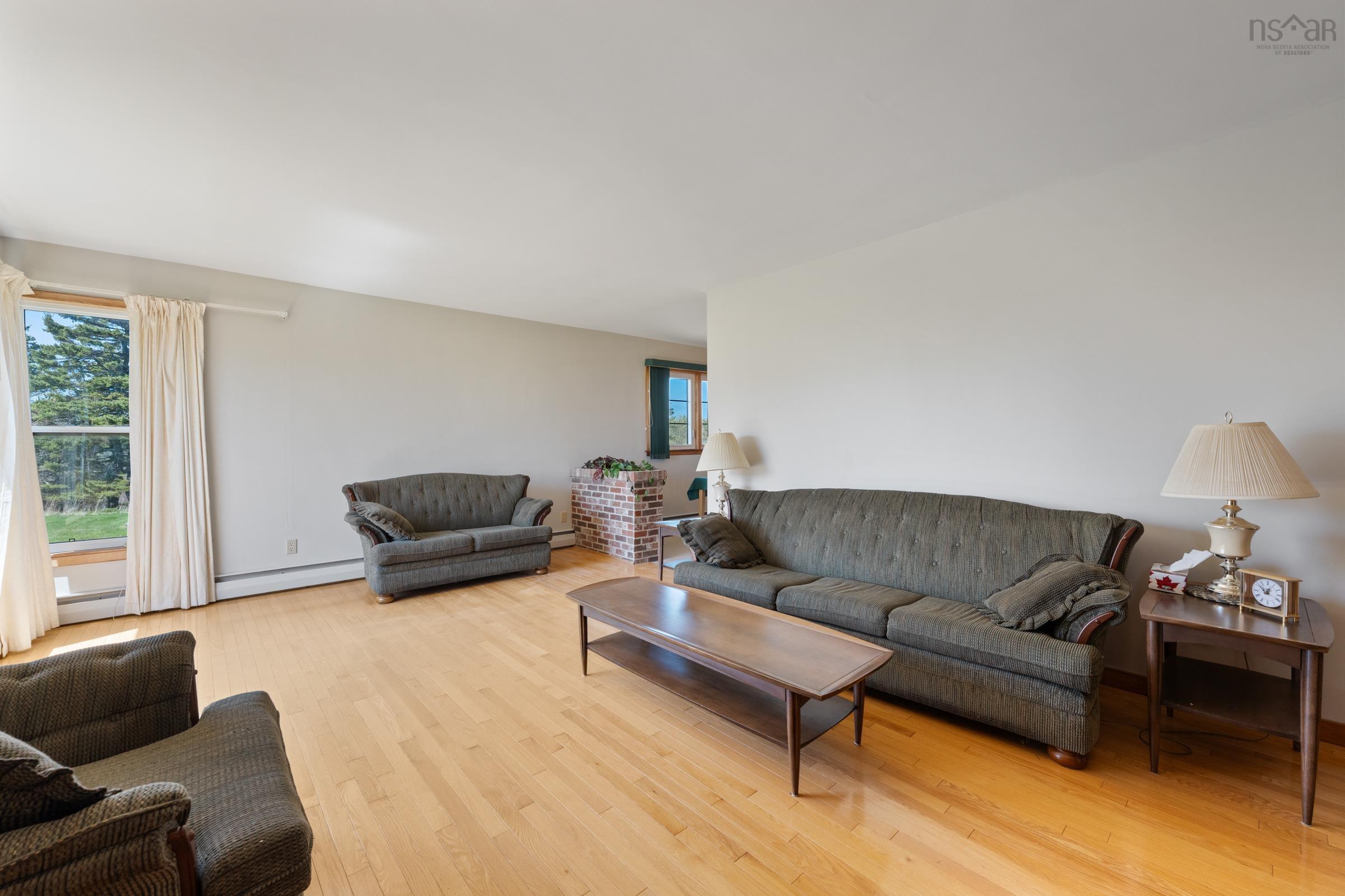 $279,000.00: 5996 Highway 1, Mavillette