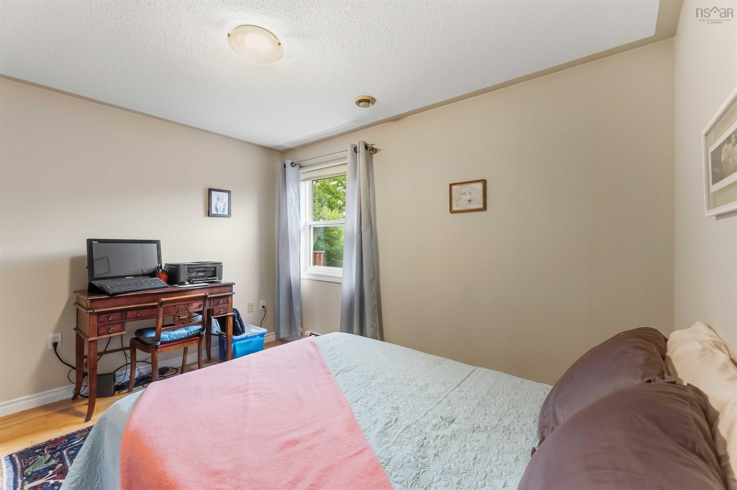 $535,000.00: 1841 Acadia Drive, Kingston