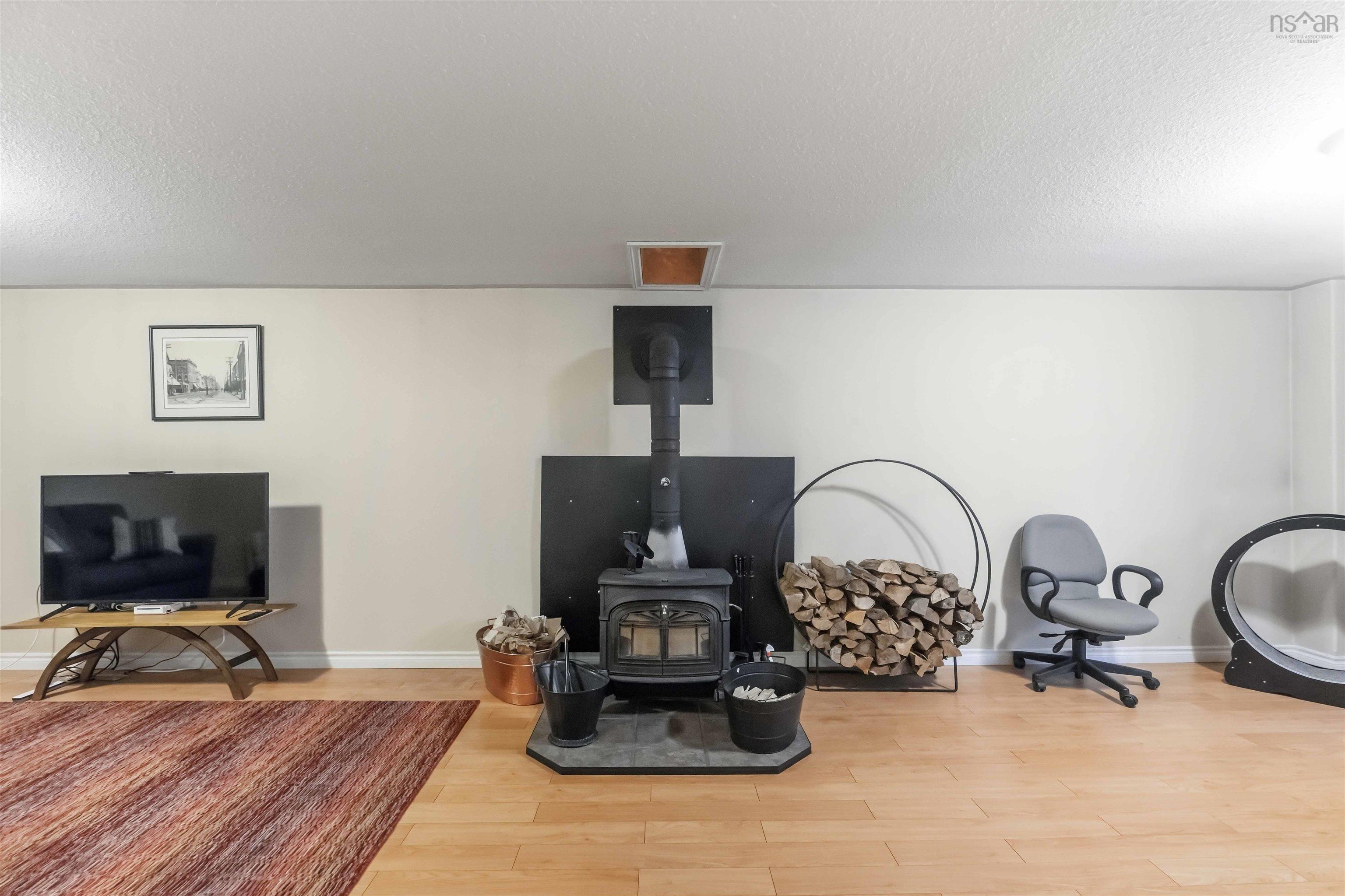 $535,000.00: 1841 Acadia Drive, Kingston
