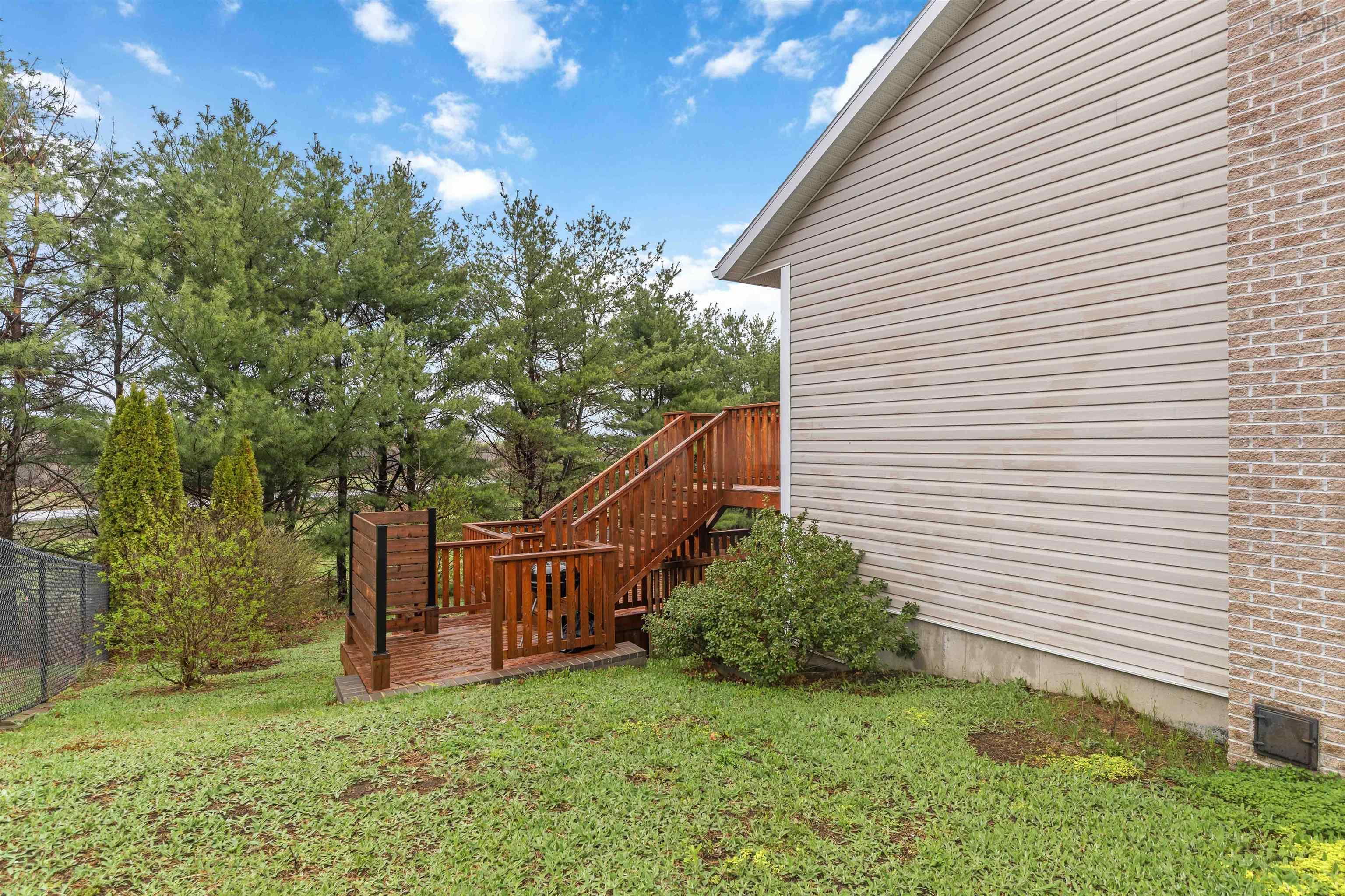 $535,000.00: 1841 Acadia Drive, Kingston