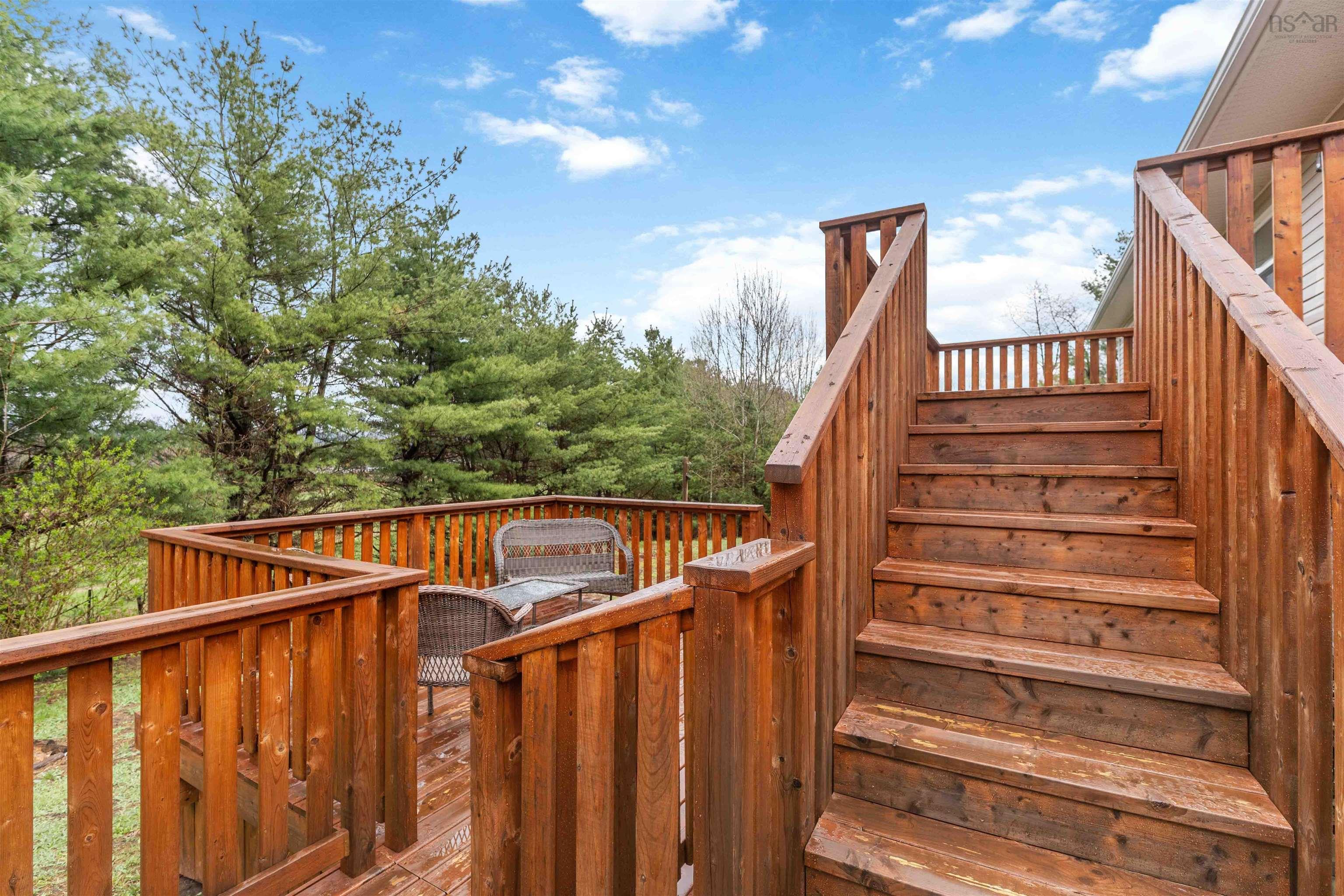 $535,000.00: 1841 Acadia Drive, Kingston