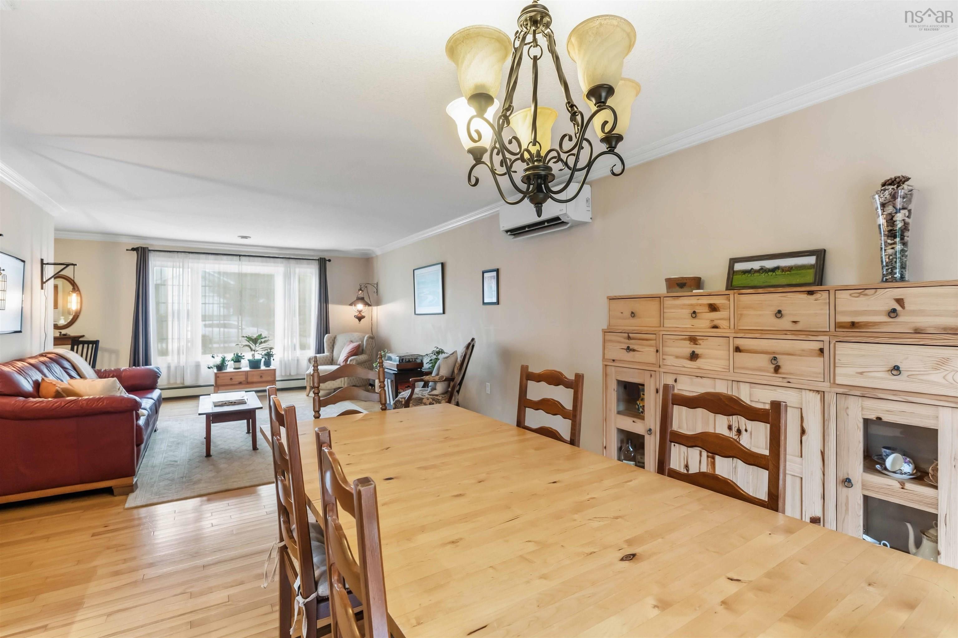 $535,000.00: 1841 Acadia Drive, Kingston