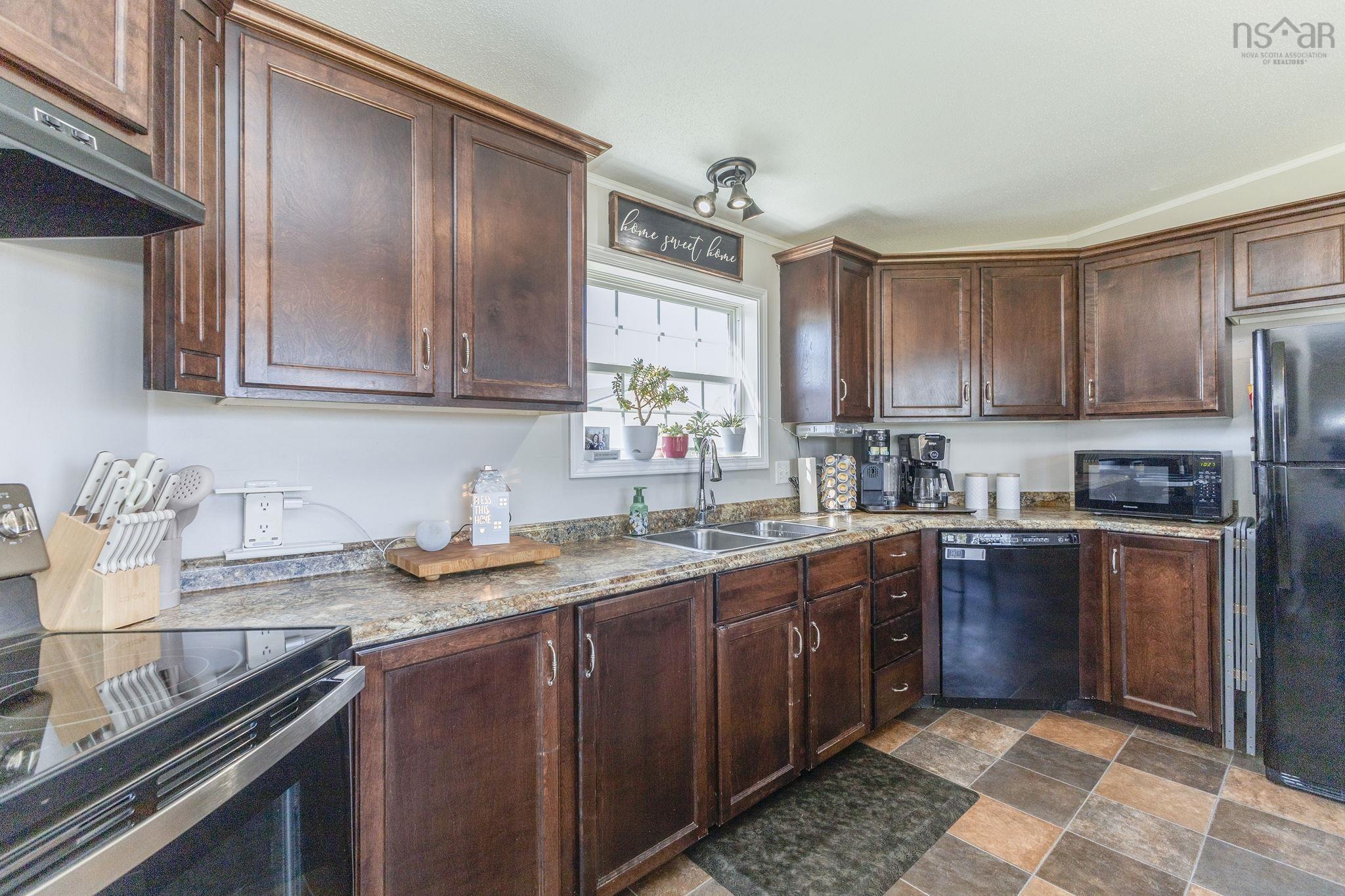 $384,950.00: 18 Chisholm Rd Road, Debert