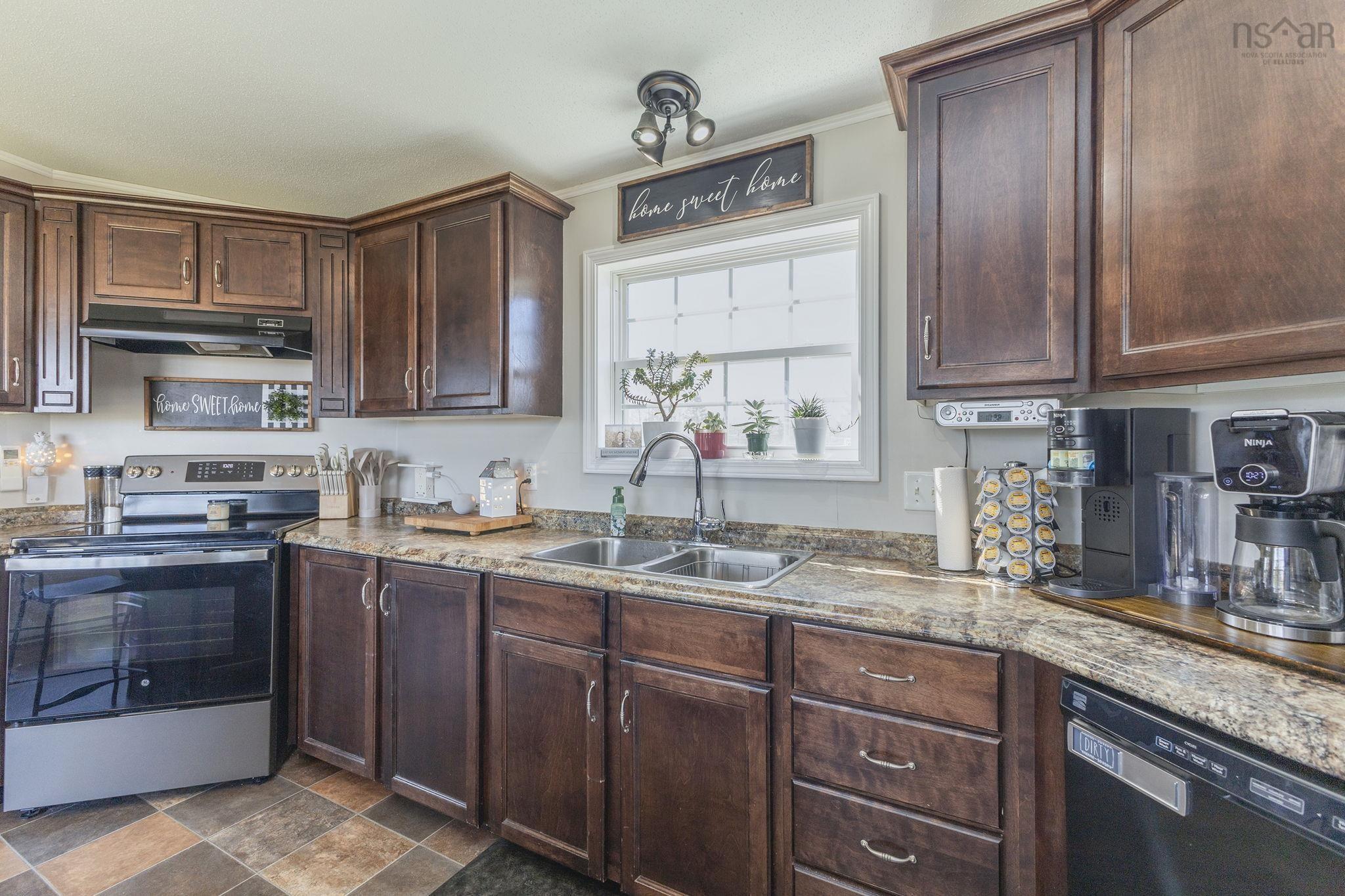 $384,950.00: 18 Chisholm Rd Road, Debert