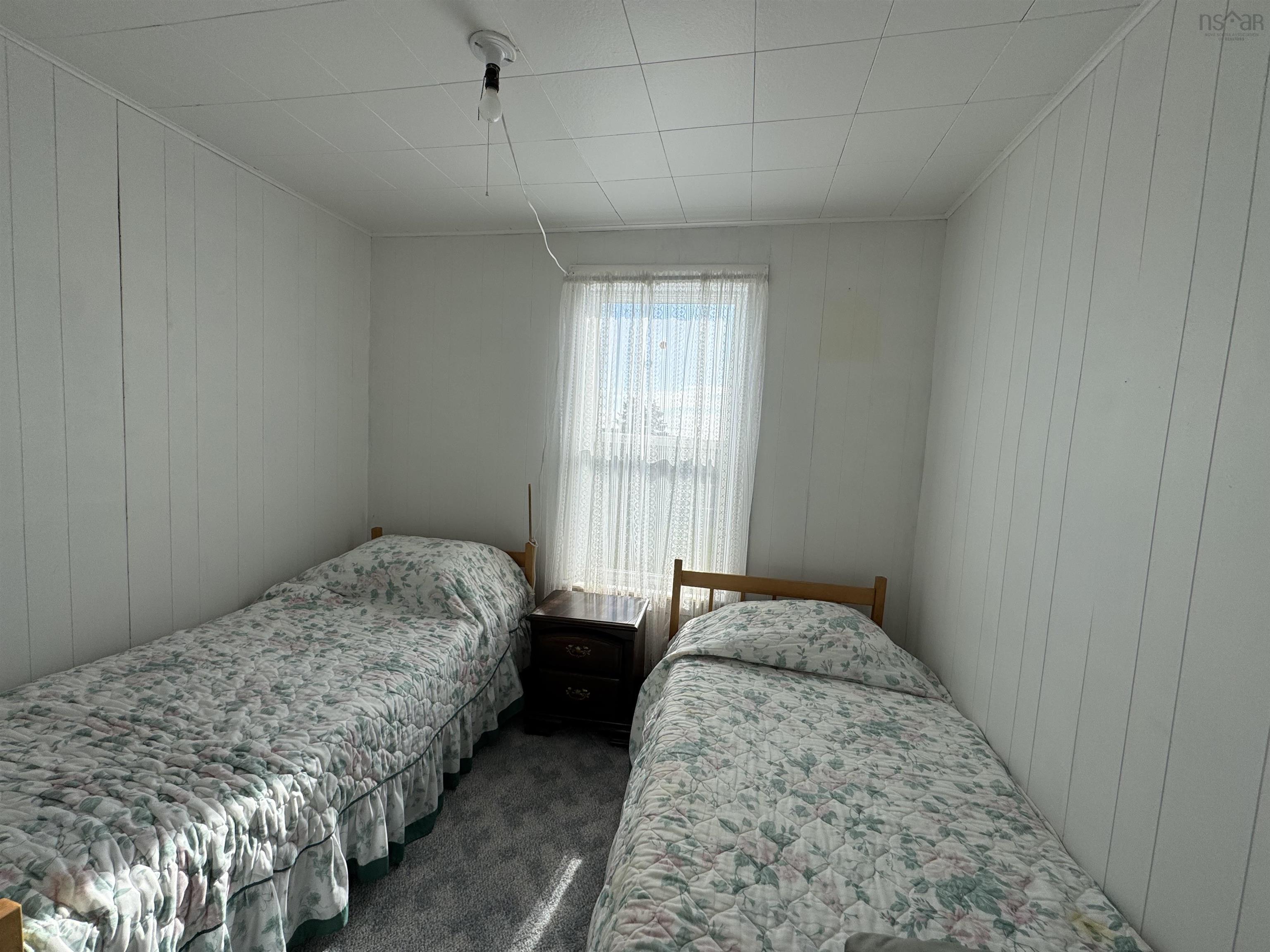 $124,900.00: 37 Kent Street, Louisbourg