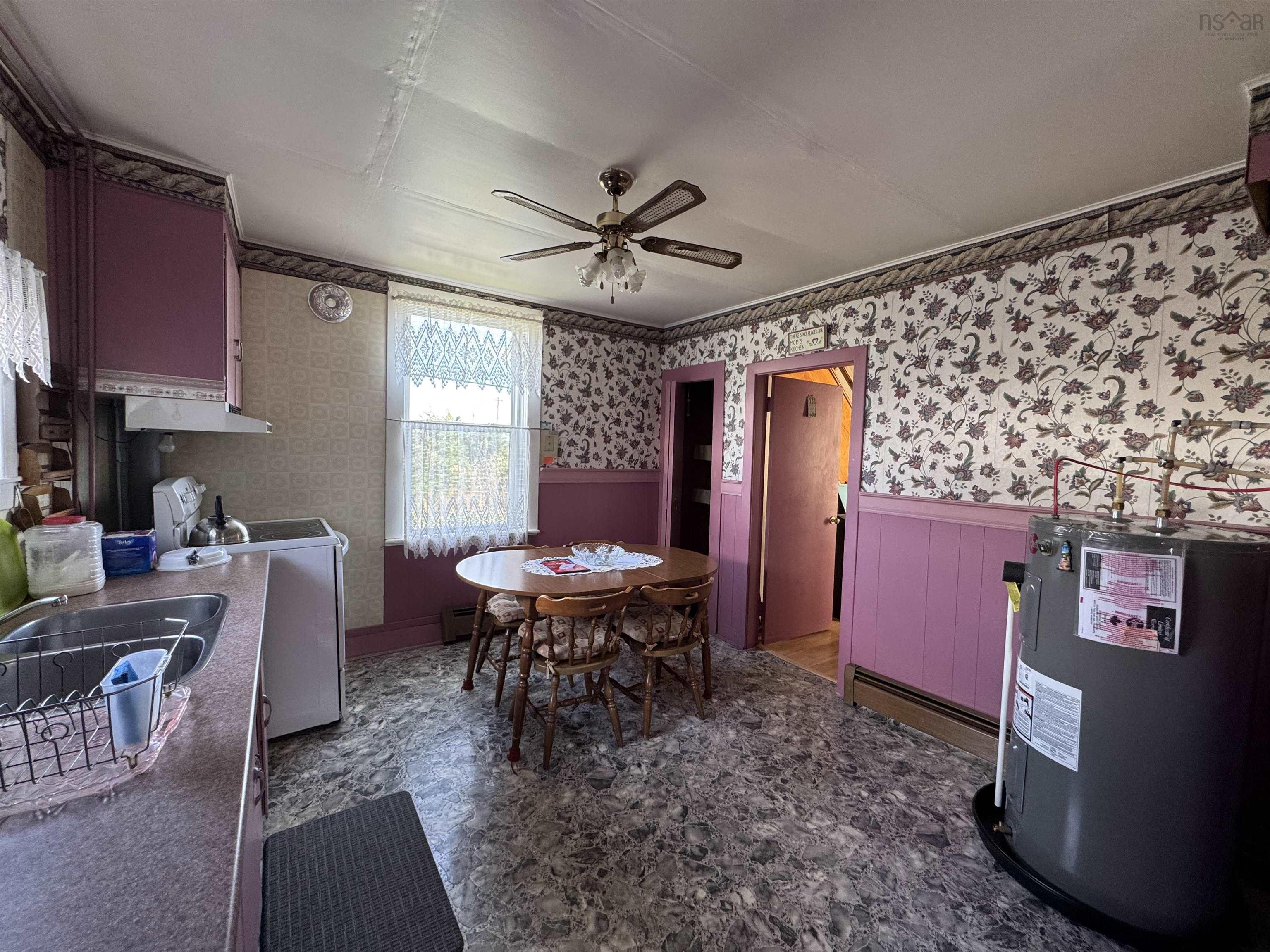 $124,900.00: 37 Kent Street, Louisbourg