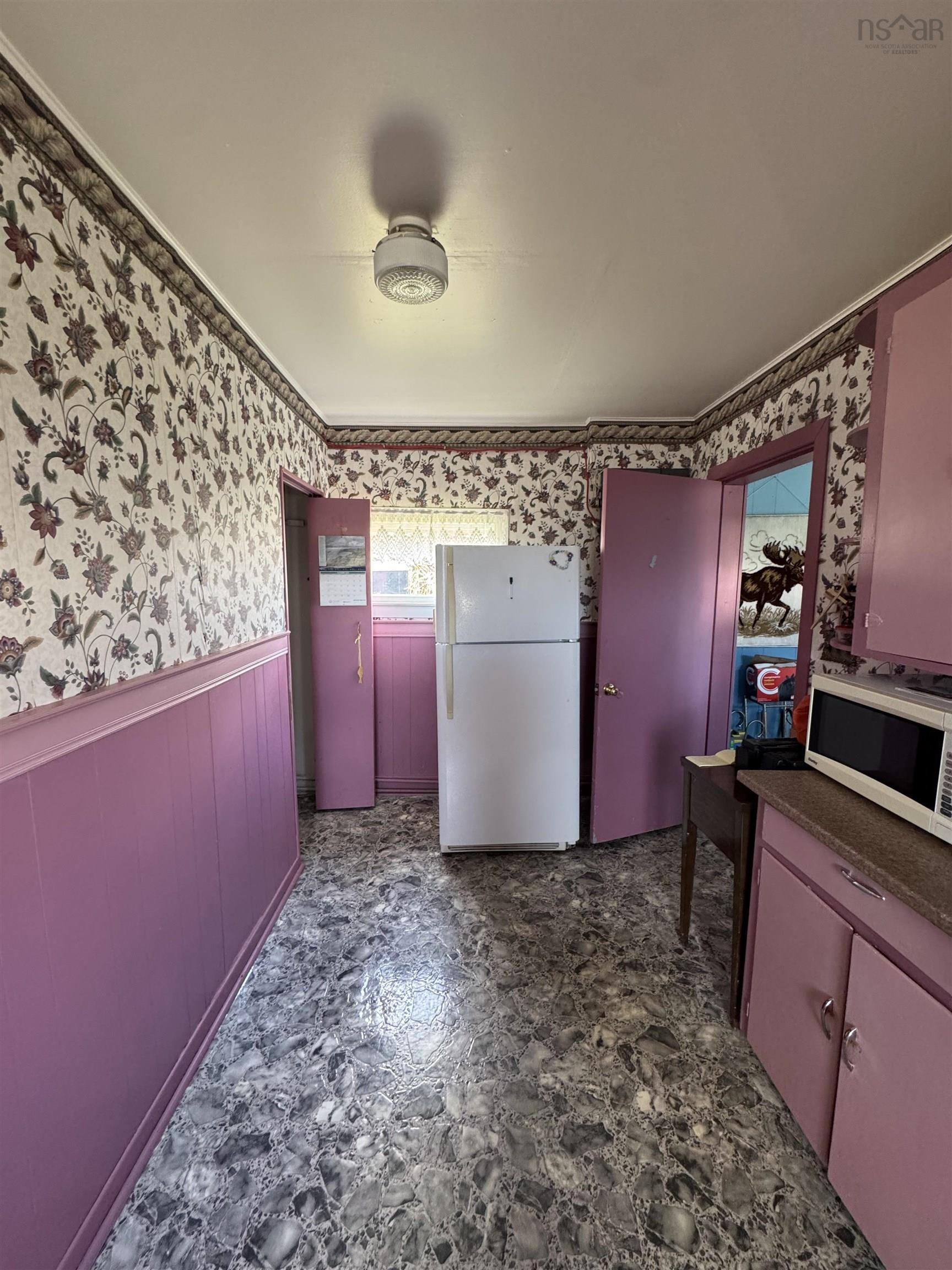 $124,900.00: 37 Kent Street, Louisbourg