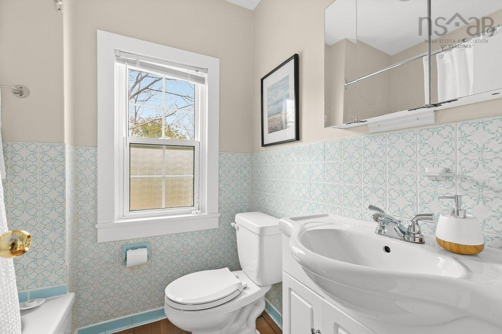 8 Emmerson Street, Bedford, NS (MLS 202610075)